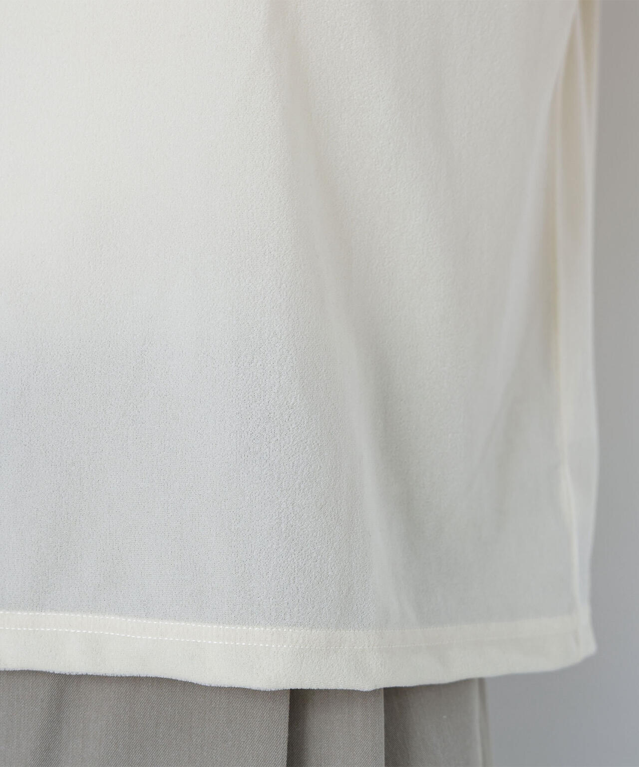 ベロアロゴ刺繍トップス*