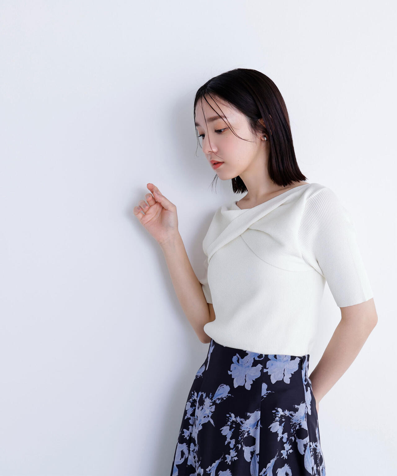 ツイストドレープニット*