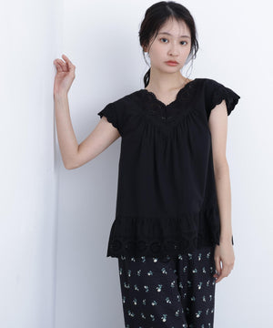 165cm 着用サイズ：FR