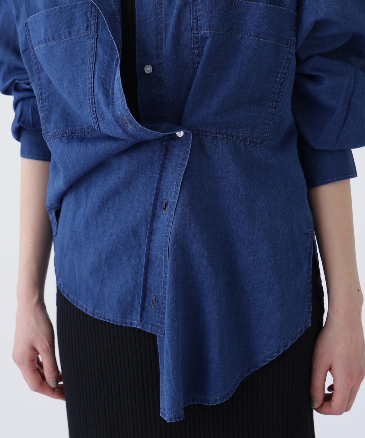 168cm B81cm W60cm H89cm 着用サイズ：FR