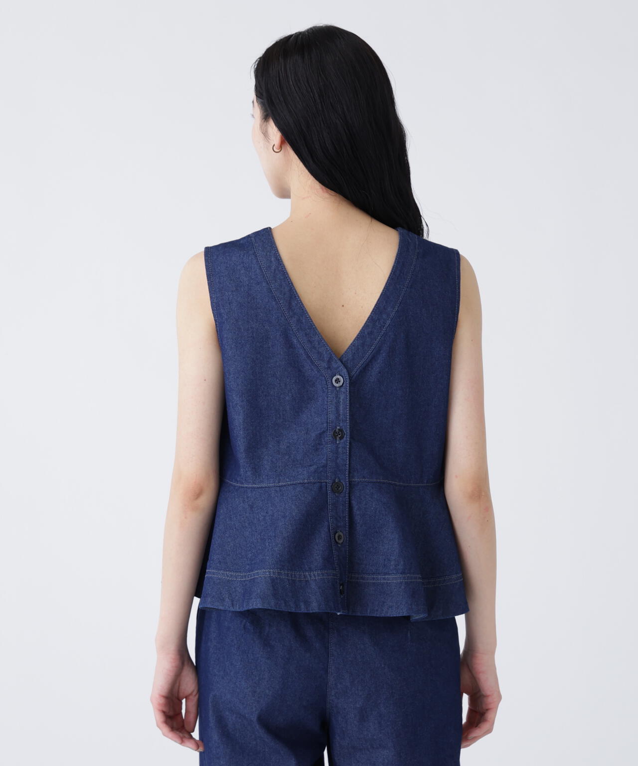 168cm B81cm W60cm H89cm 着用サイズ：FR