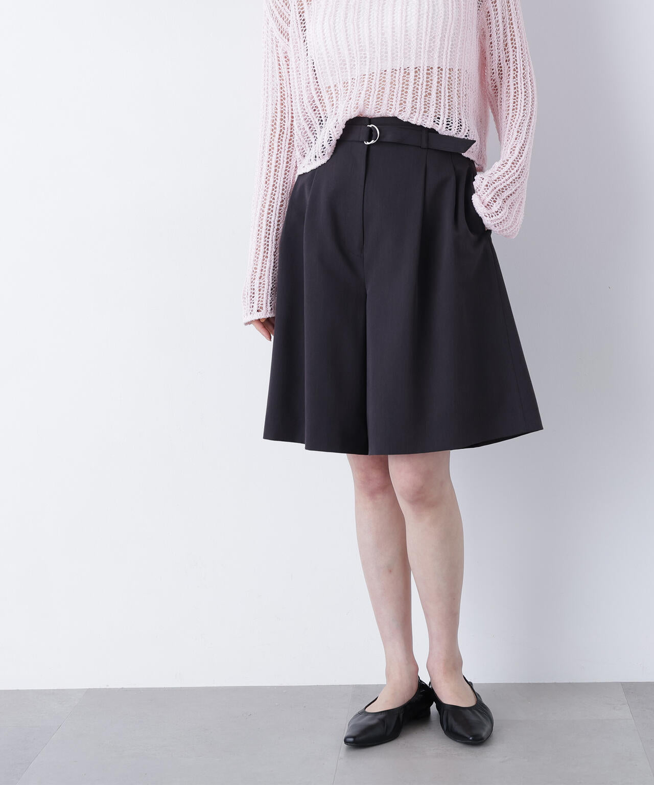 ベルテッドショートパンツ