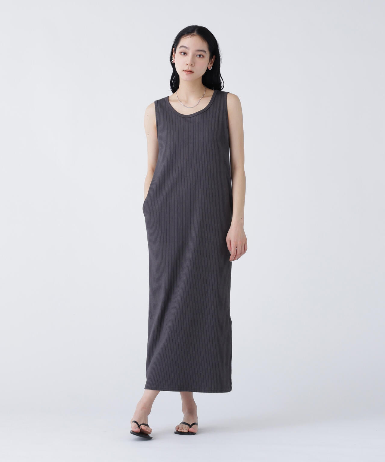 168cm B81cm W60cm H89cm 着用サイズ：M