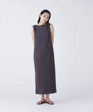 168cm B81cm W60cm H89cm 着用サイズ：M