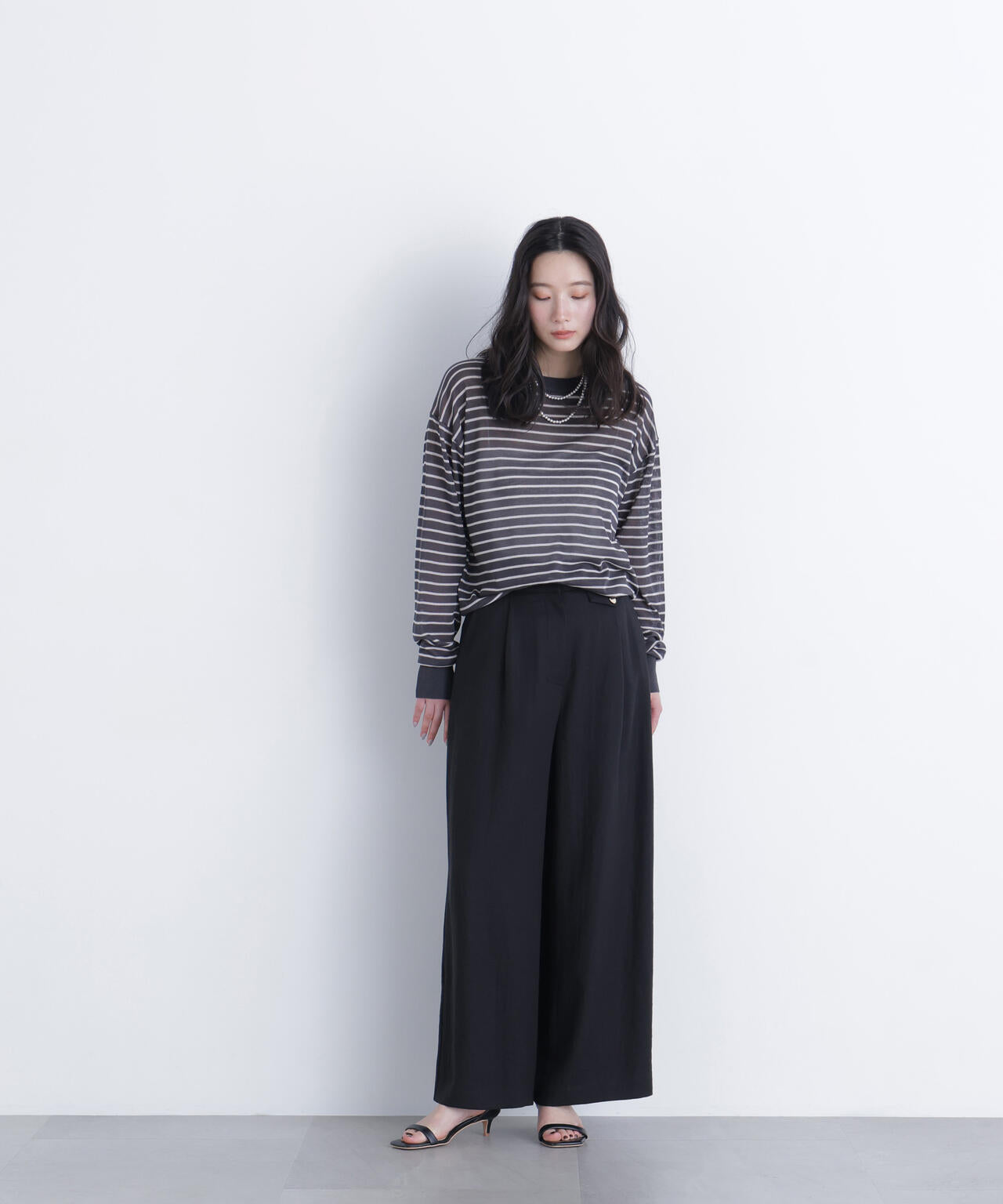 シアーボクシーニット