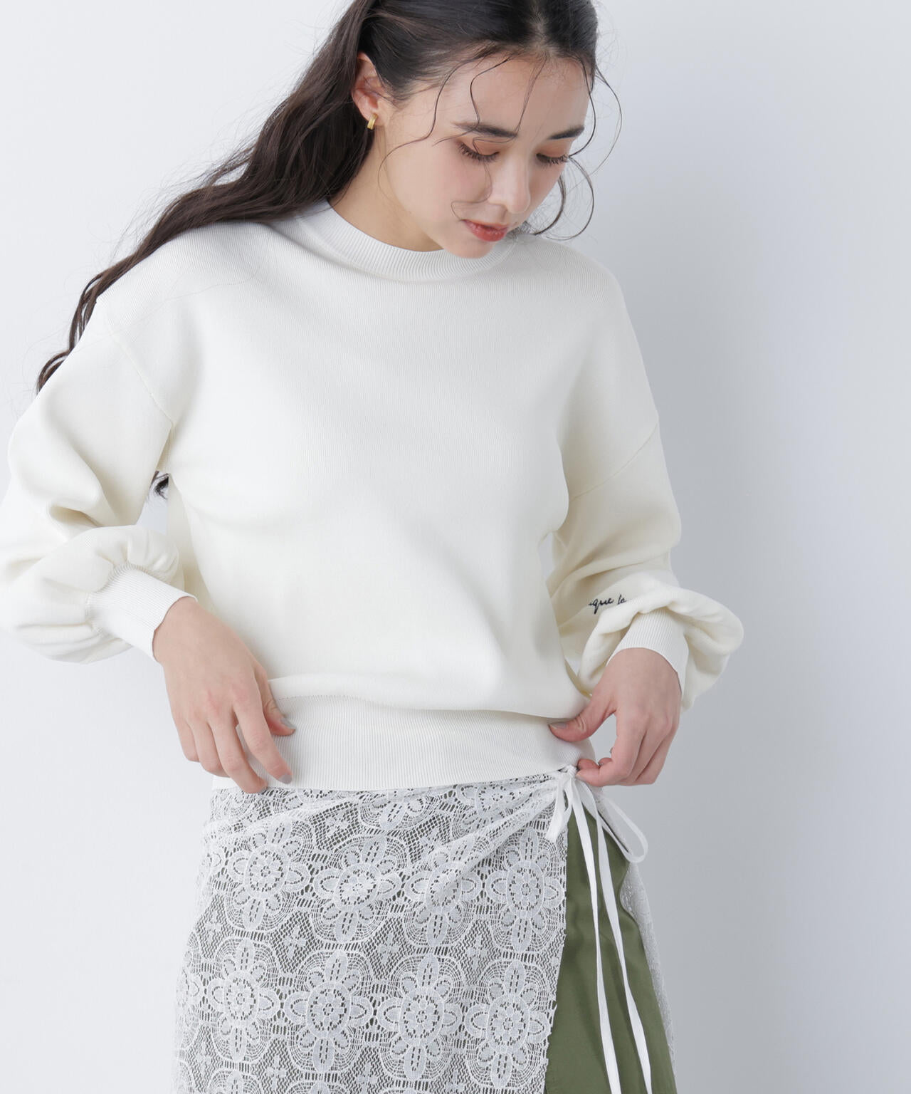 ロゴ刺繍スウェットライクニット