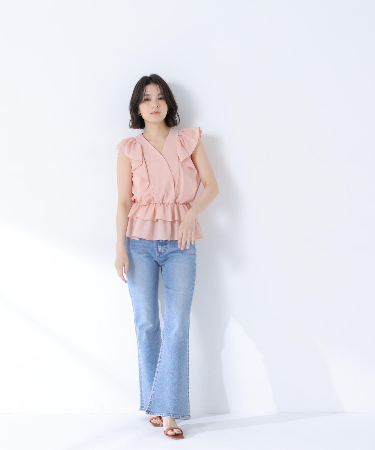 ＜山本里菜さんコラボ＞ラッフル楊柳ペプラムブラウス