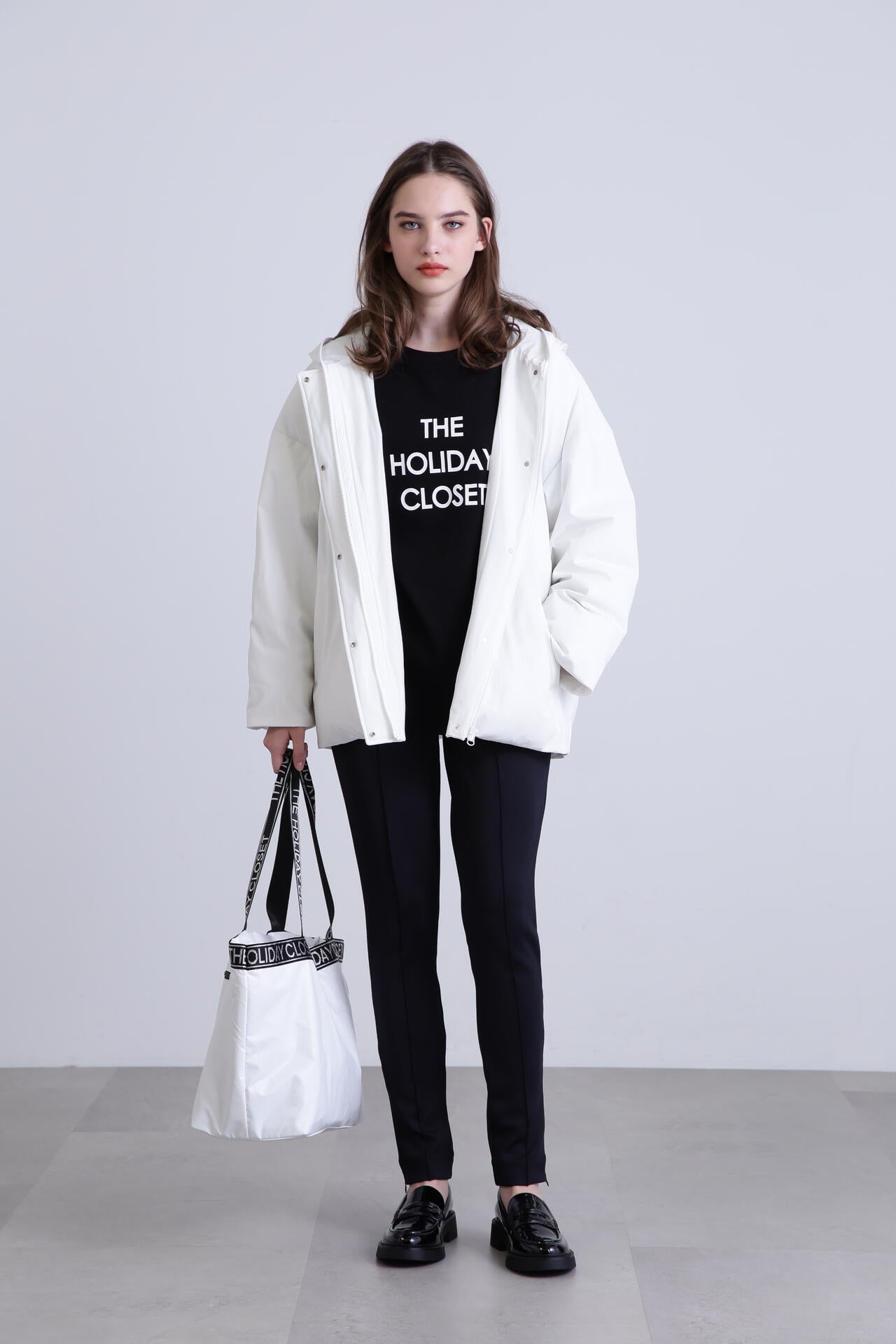 [THE HOLIDAY CLOSET] ロゴロンT