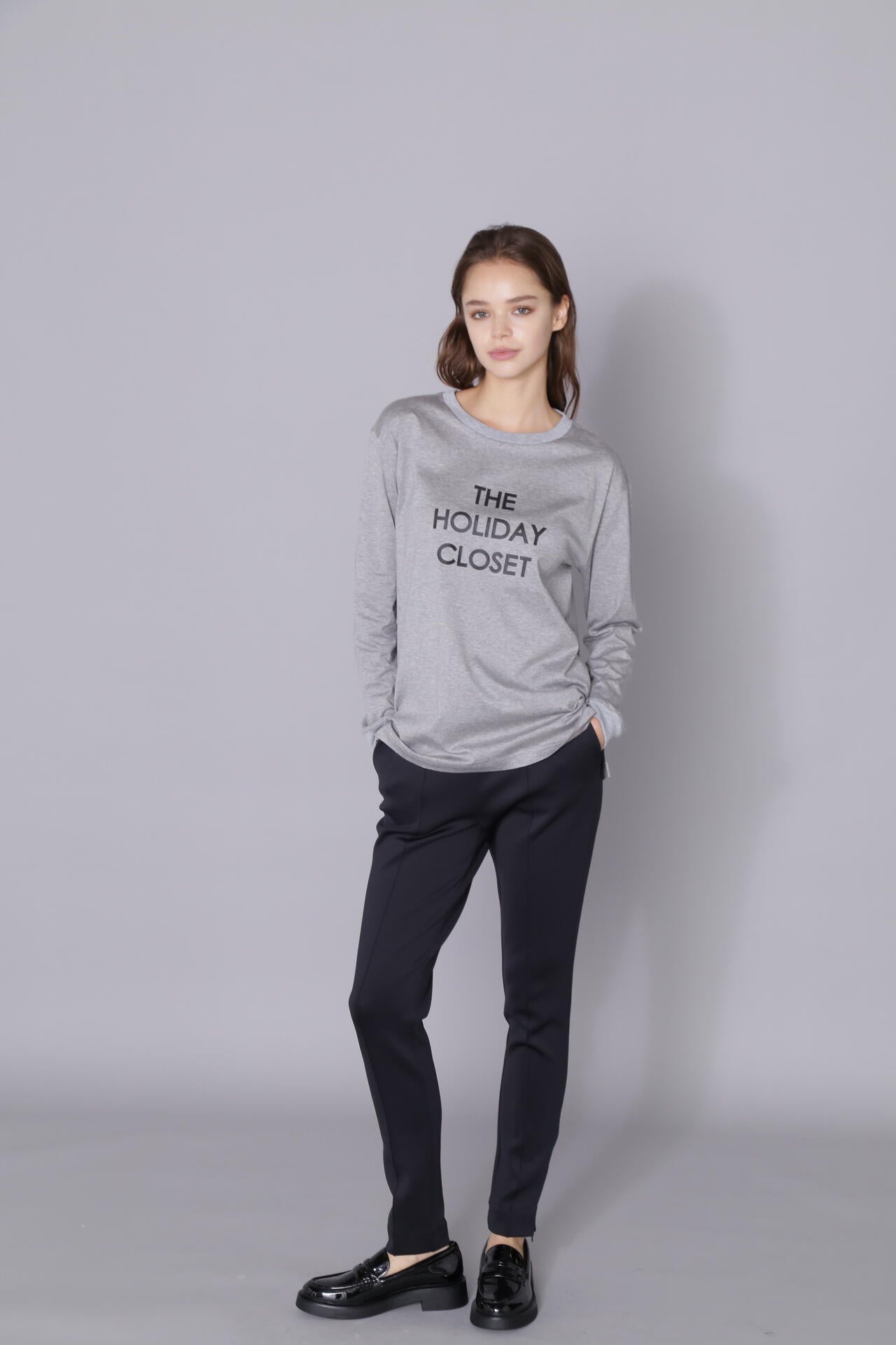 [THE HOLIDAY CLOSET] ロゴロンT
