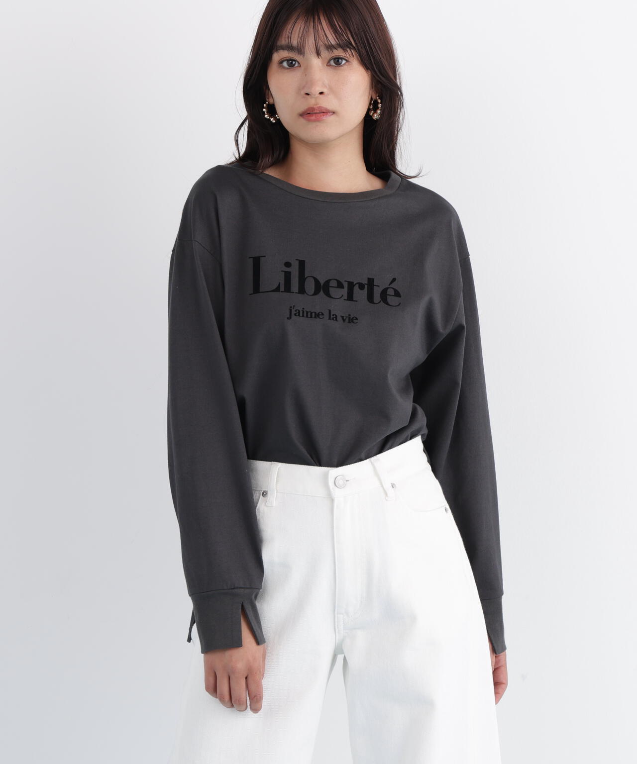 「Ｌｉｂｅｒｔｅ」ロングＴシャツ