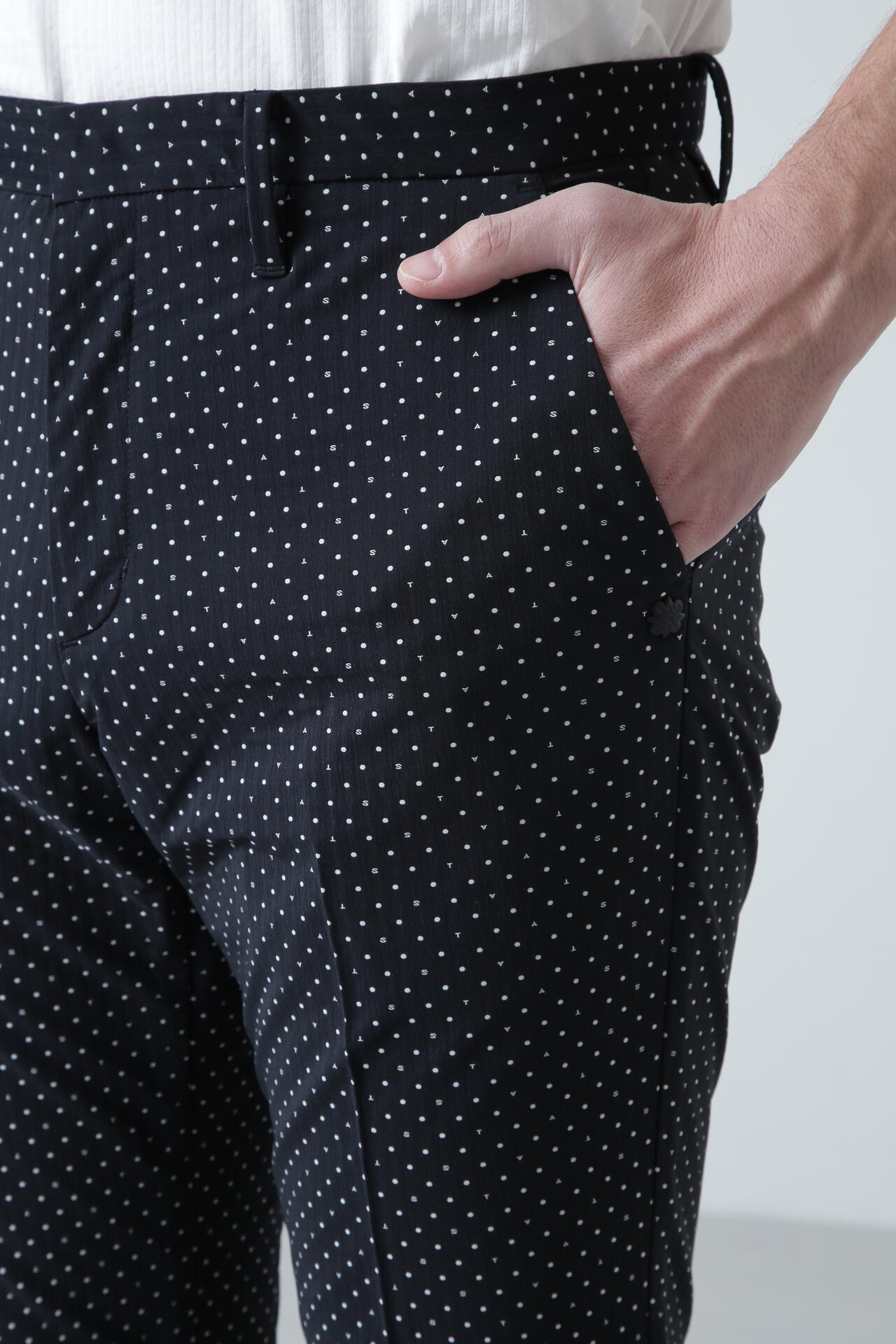 ピンドットロゴジャガードパンツ (MENS)