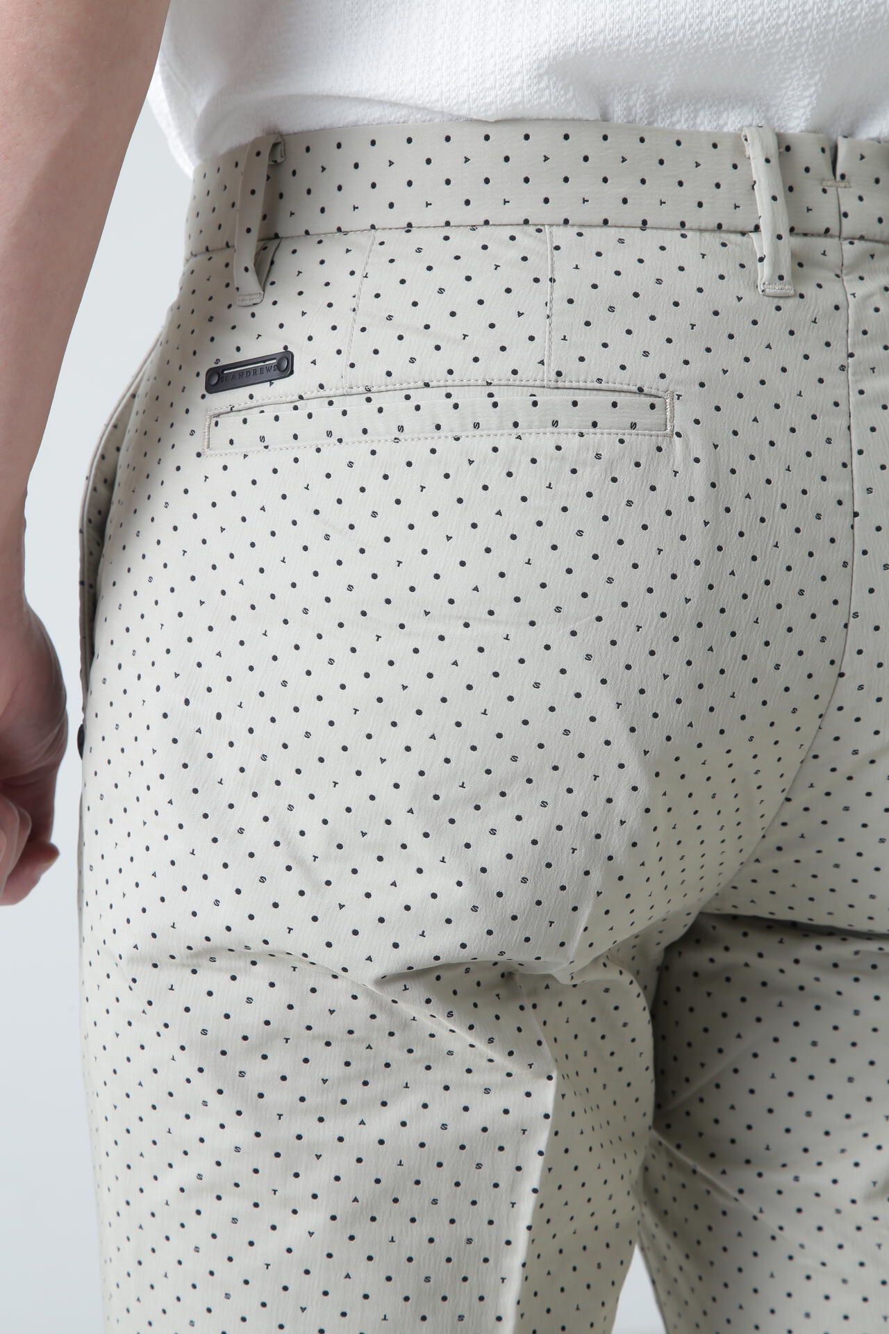 ピンドットロゴジャガードパンツ (MENS)
