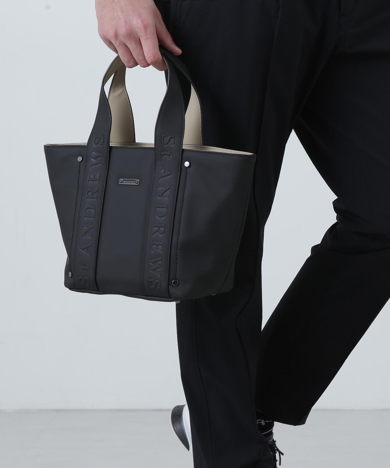 合皮エンボスカートバッグ (UNISEX)