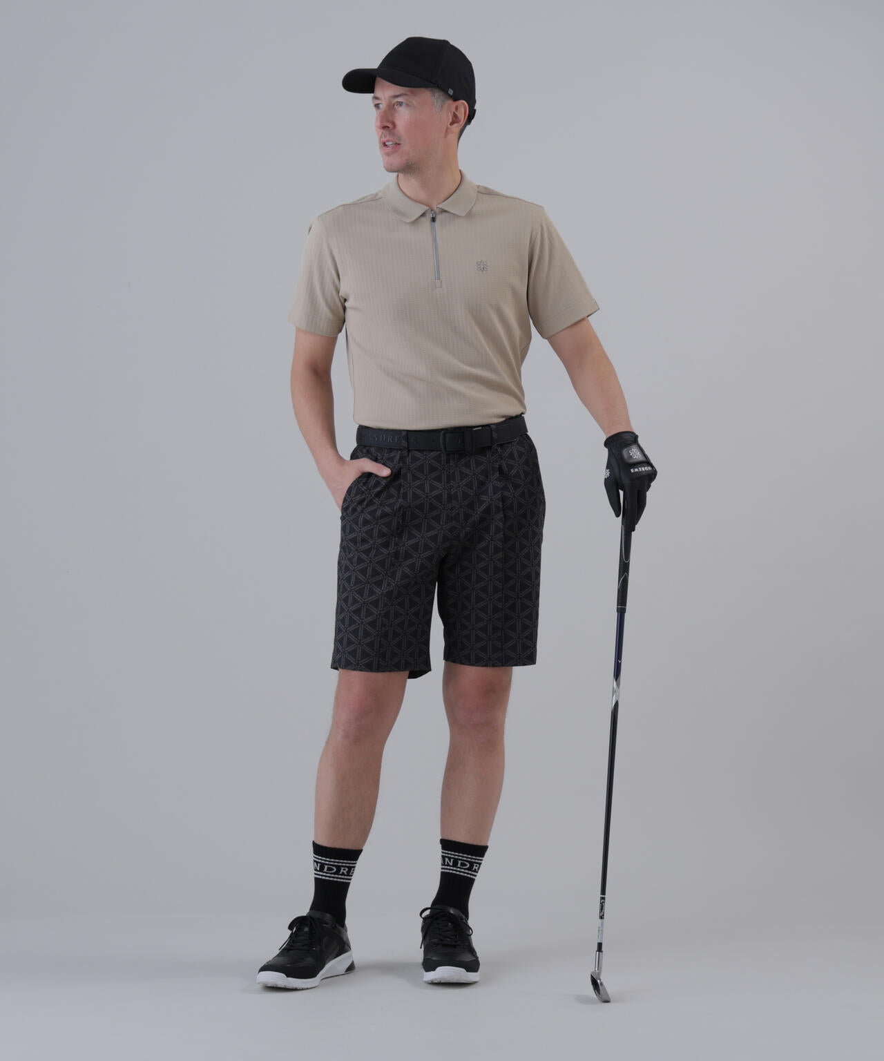 【吸水速乾】【ストレッチ】トライアングルロゴプリントショートパンツ (MENS)
