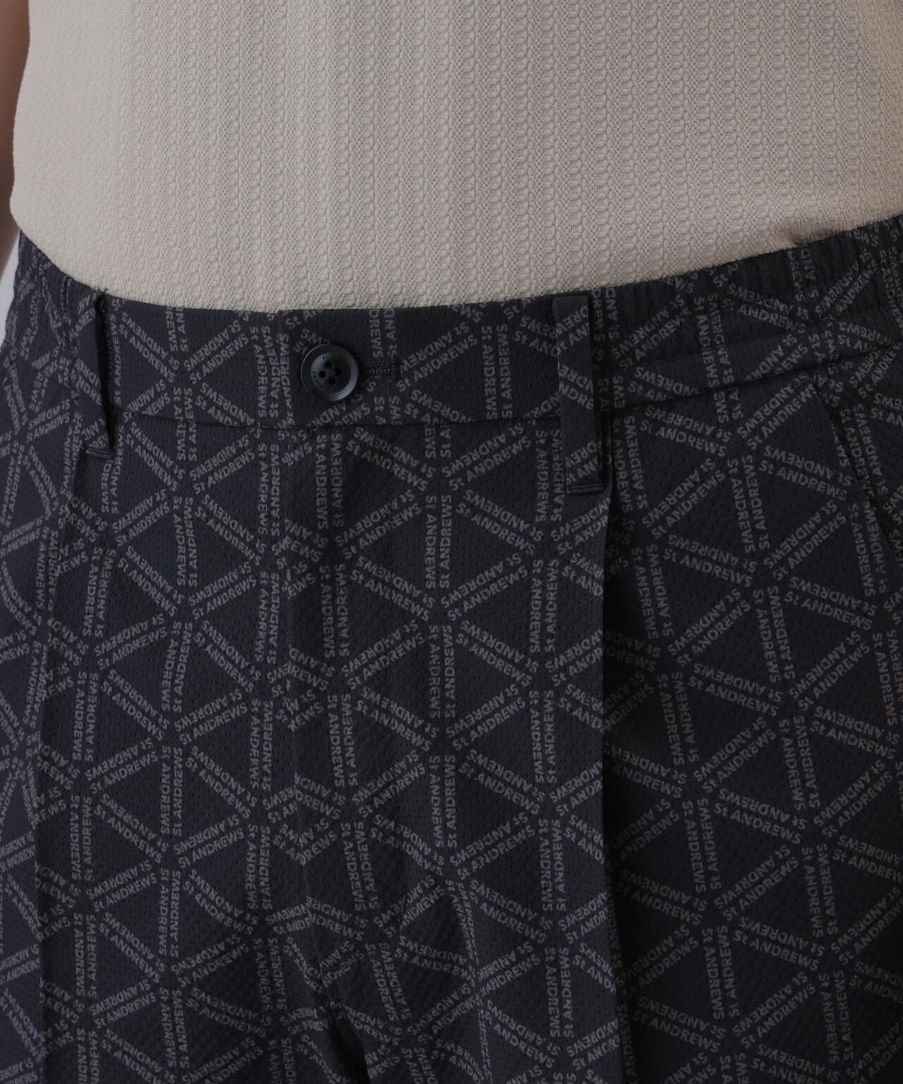 【吸水速乾】【ストレッチ】トライアングルロゴプリントショートパンツ (MENS)