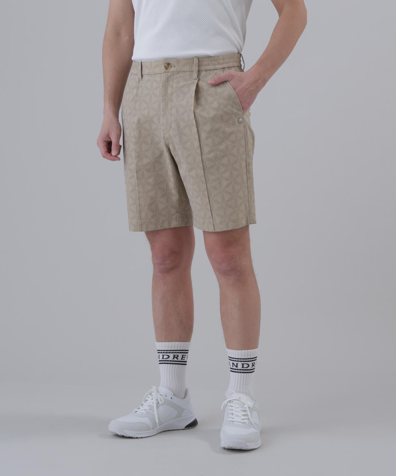 【吸水速乾】【ストレッチ】トライアングルロゴプリントショートパンツ (MENS)