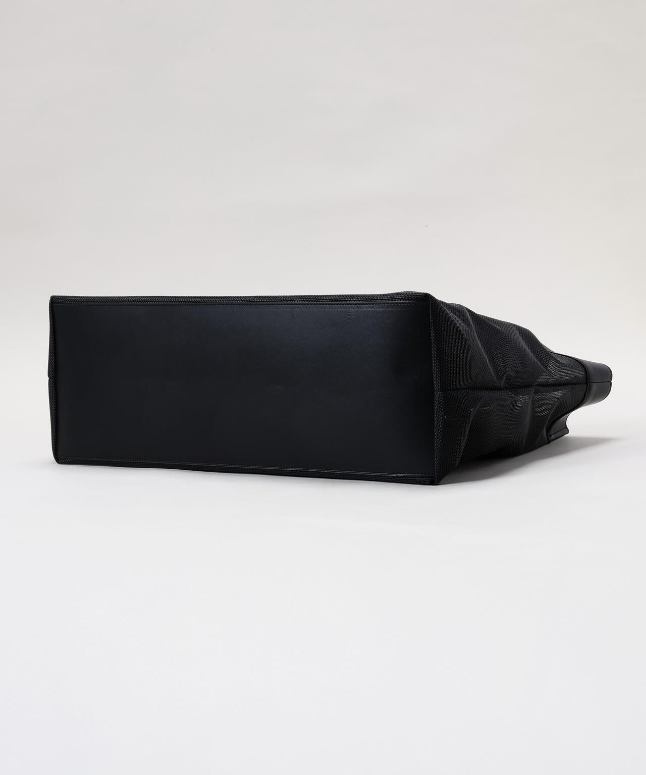 メッシュトートバッグ (UNISEX)