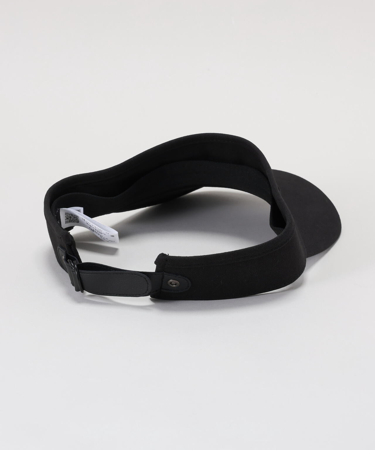ロゴエンボスバイザー (UNISEX)