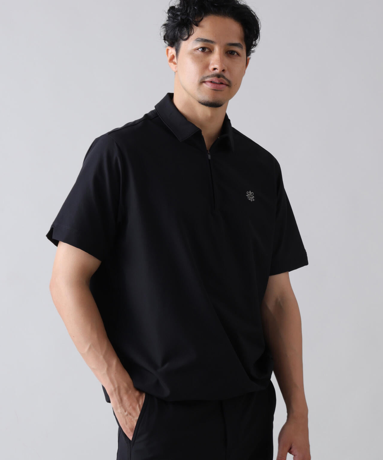 185cm C: 97 W:79 H:95 着用サイズ：L