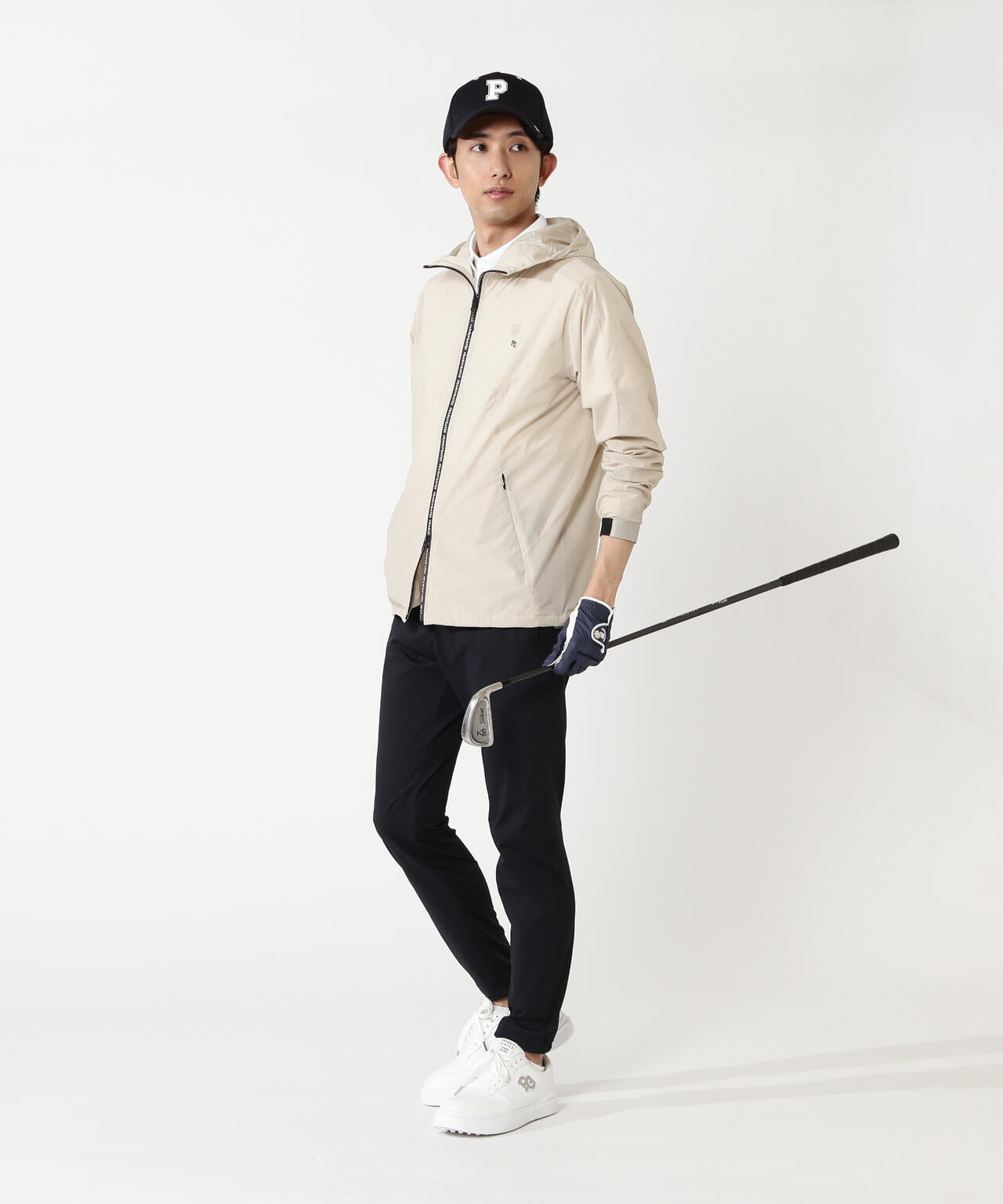 H:182cm/C:93/W:77/H:91 着用サイズ：5