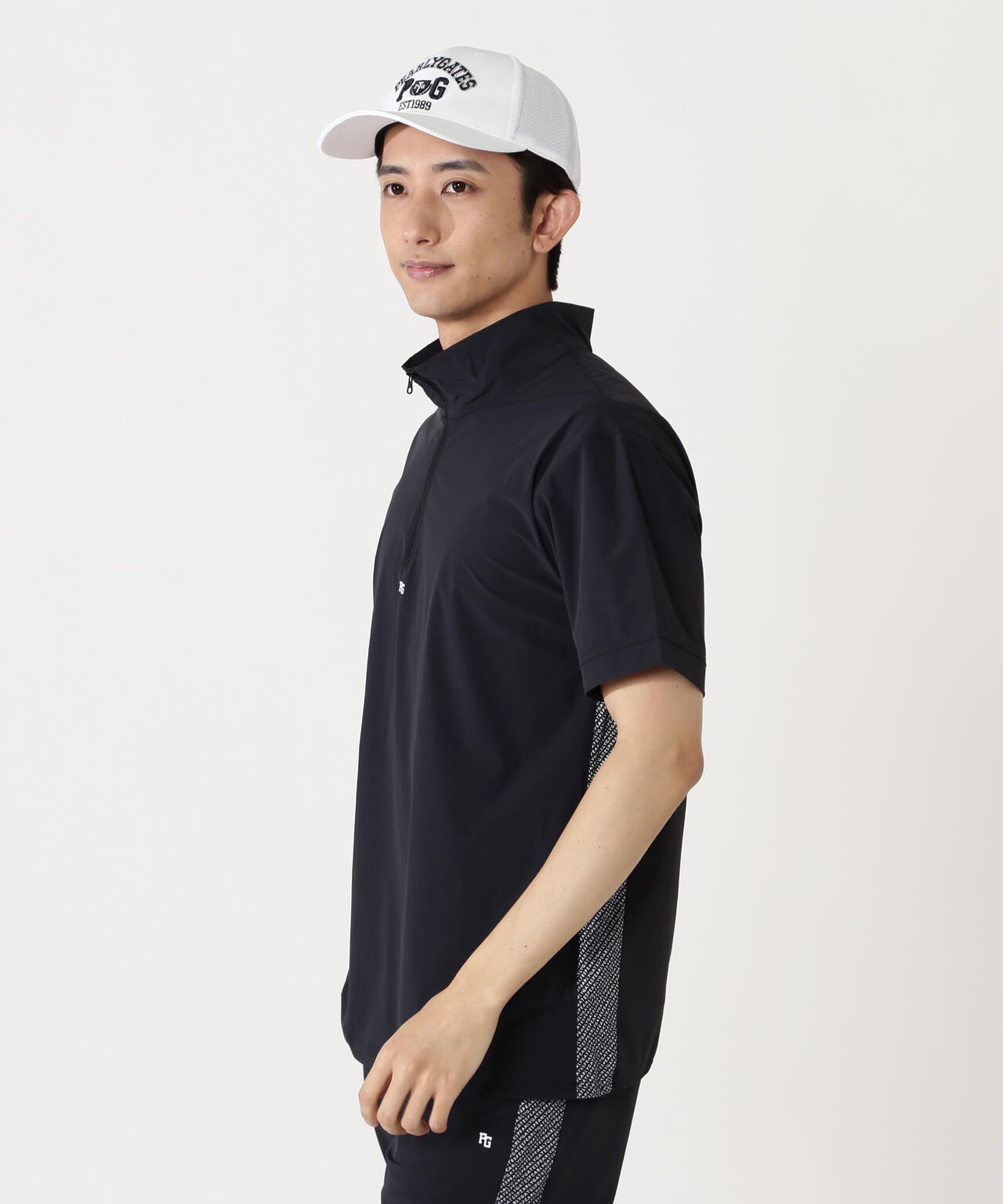 H:182cm/C:93/W:77/H:91 着用サイズ：5