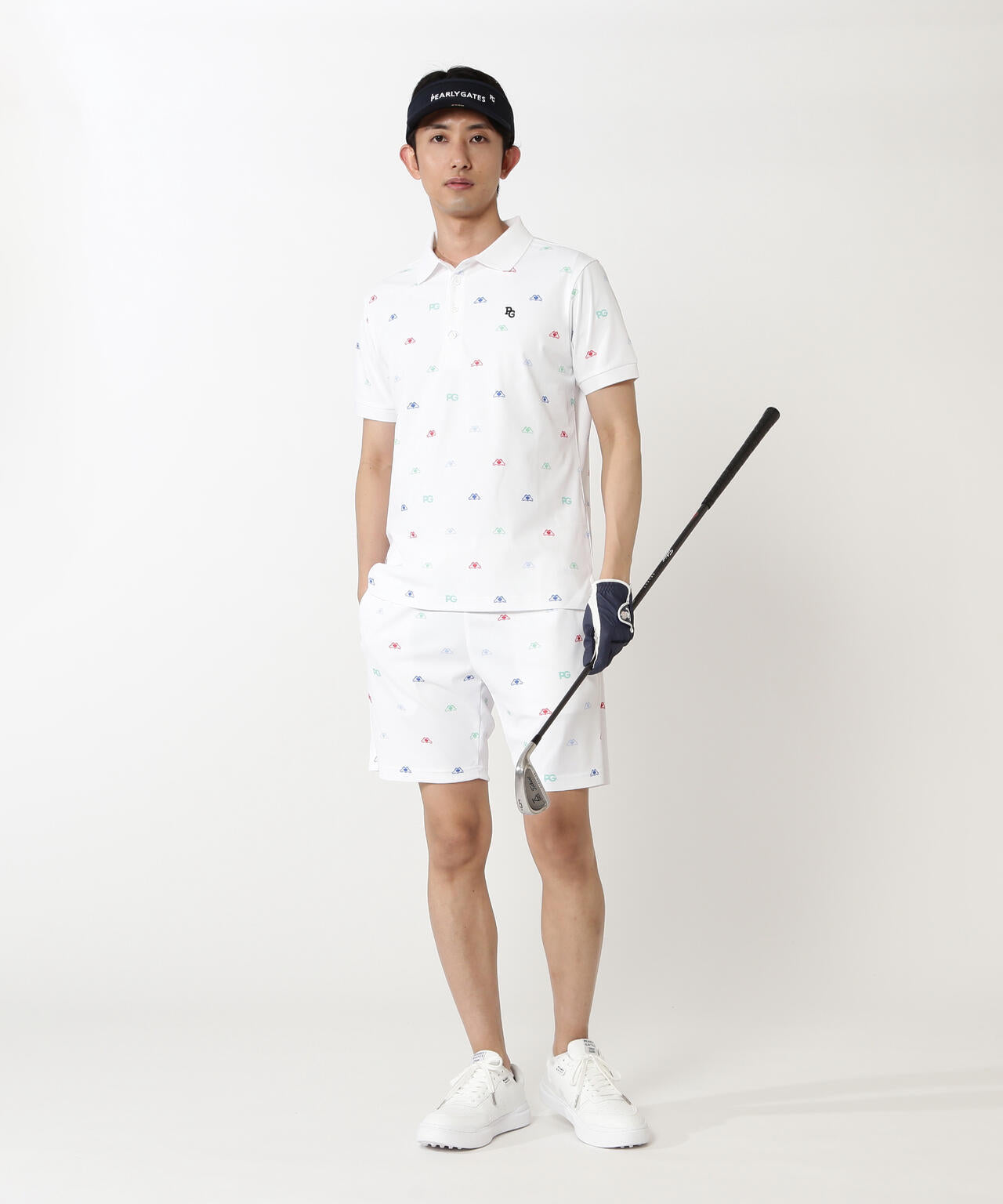 H:182cm/C:93/W:77/H:91 着用サイズ：5