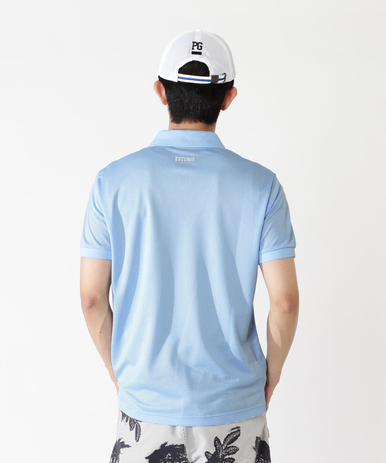H:182cm/C:93/W:77/H:91 着用サイズ：5
