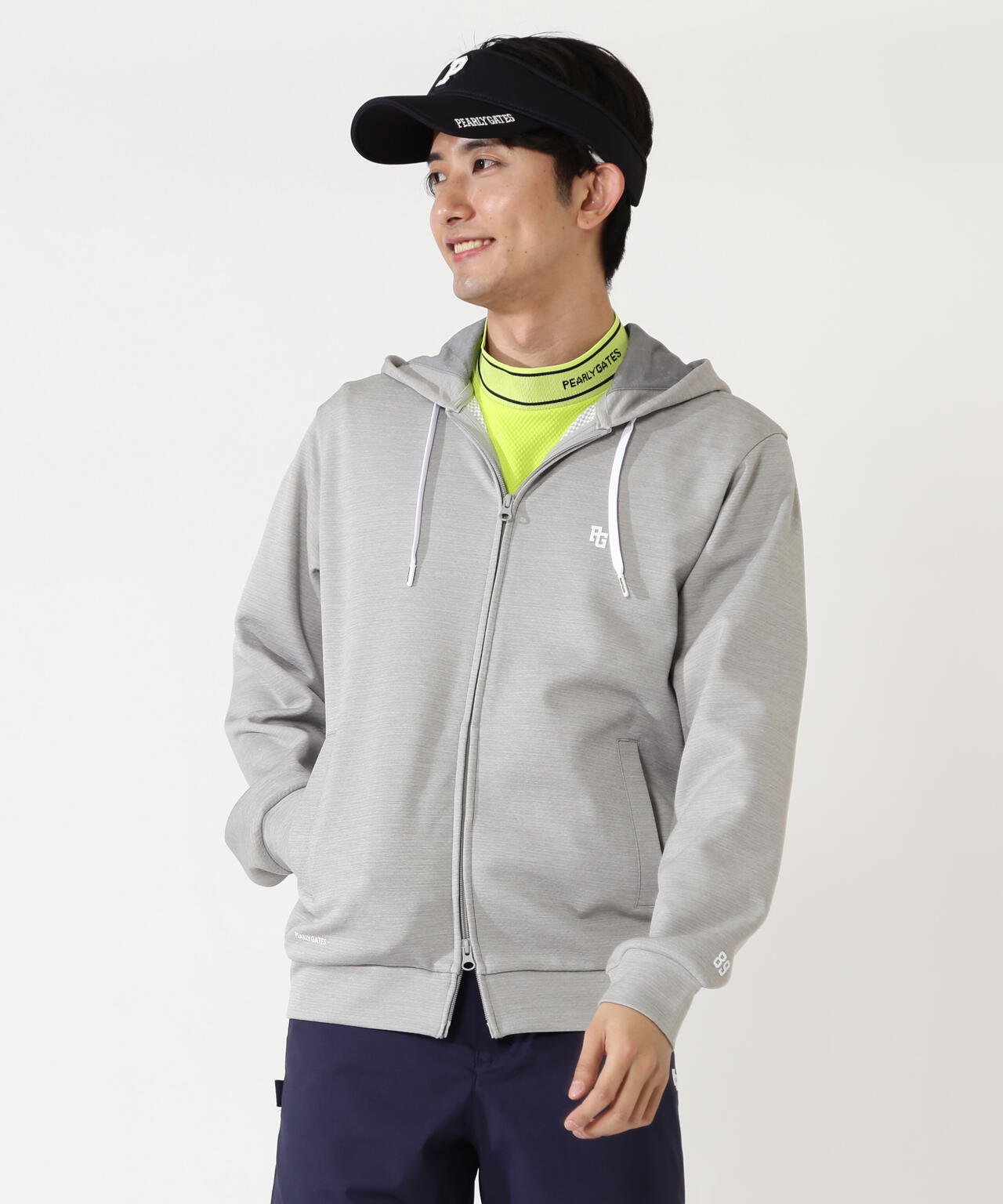 H:182cm/C:93/W:77/H:91 着用サイズ：5