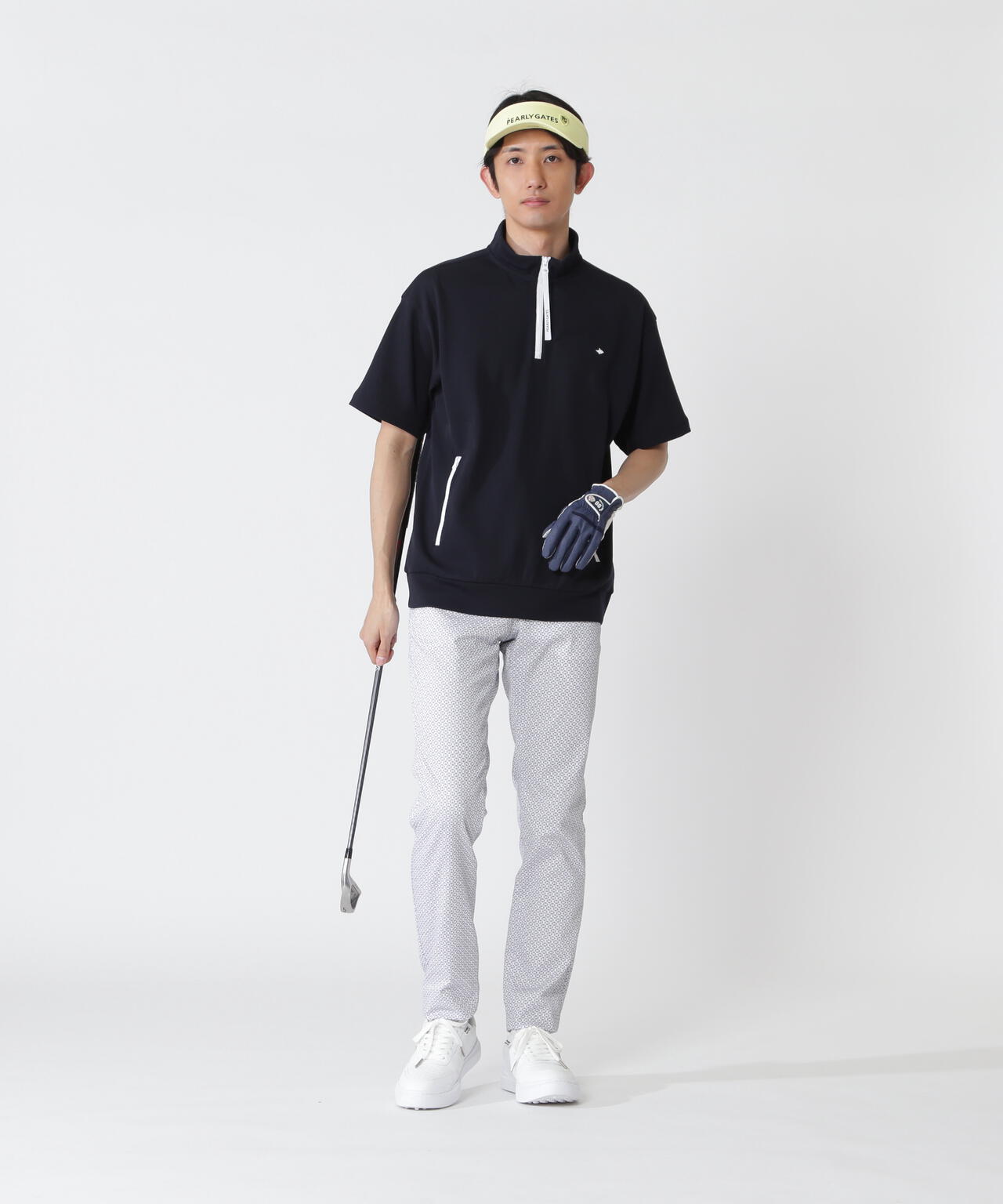 H:182cm/C:93/W:77/H:91 着用サイズ：5