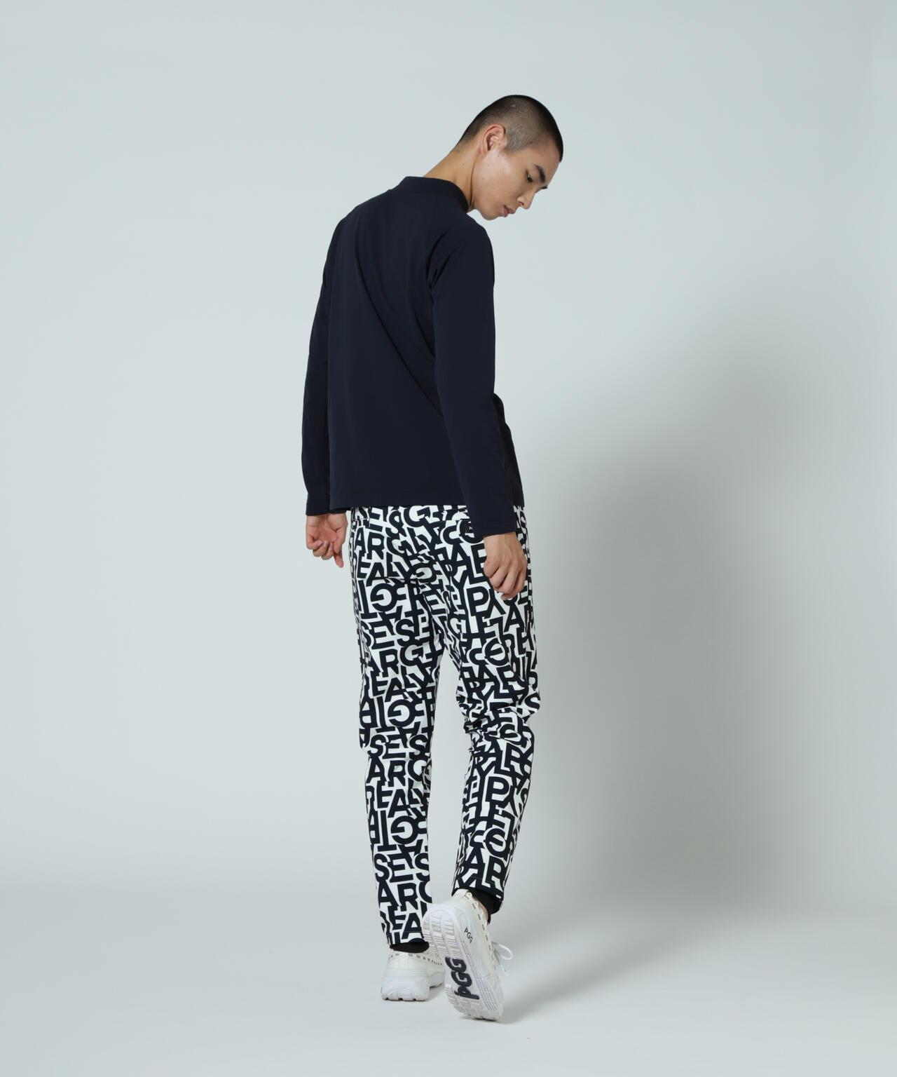 【PGG】【直営店舗&公式オンライン限定】超KARUISHI長袖ハイネックカットソー (MENS)