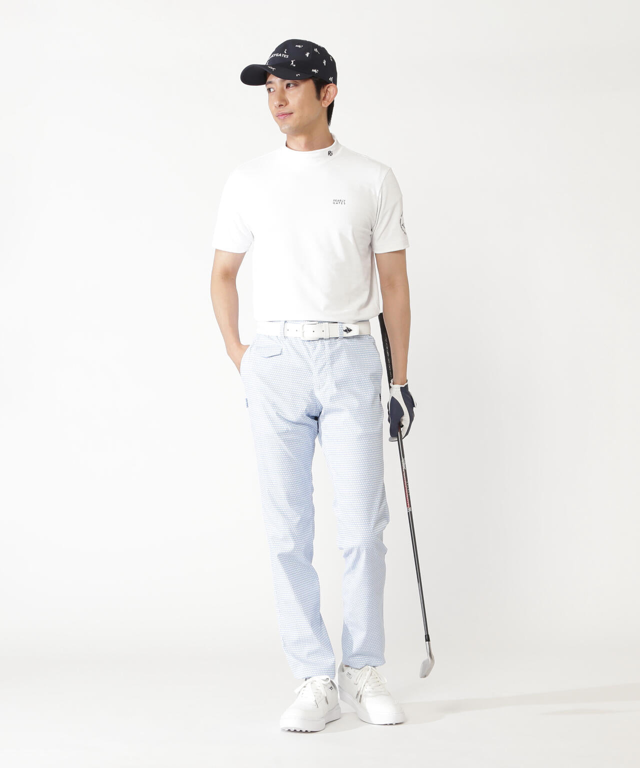 H:182cm/C:93/W:77/H:91 着用サイズ：5