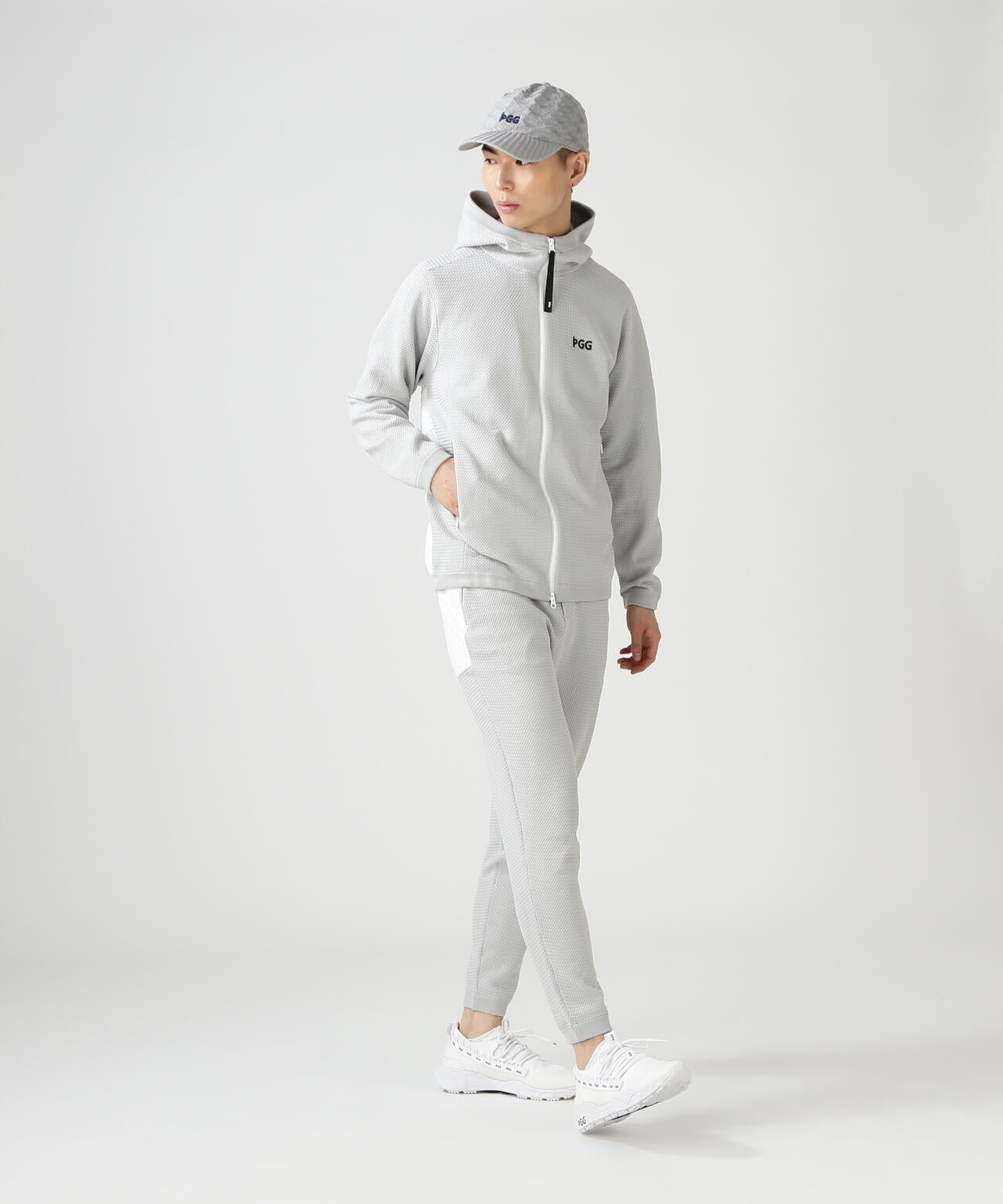 【PGG】【直営店舗&公式オンライン限定】ポリエステルヤーンmmフルジップフーディニットブルゾン (MENS)