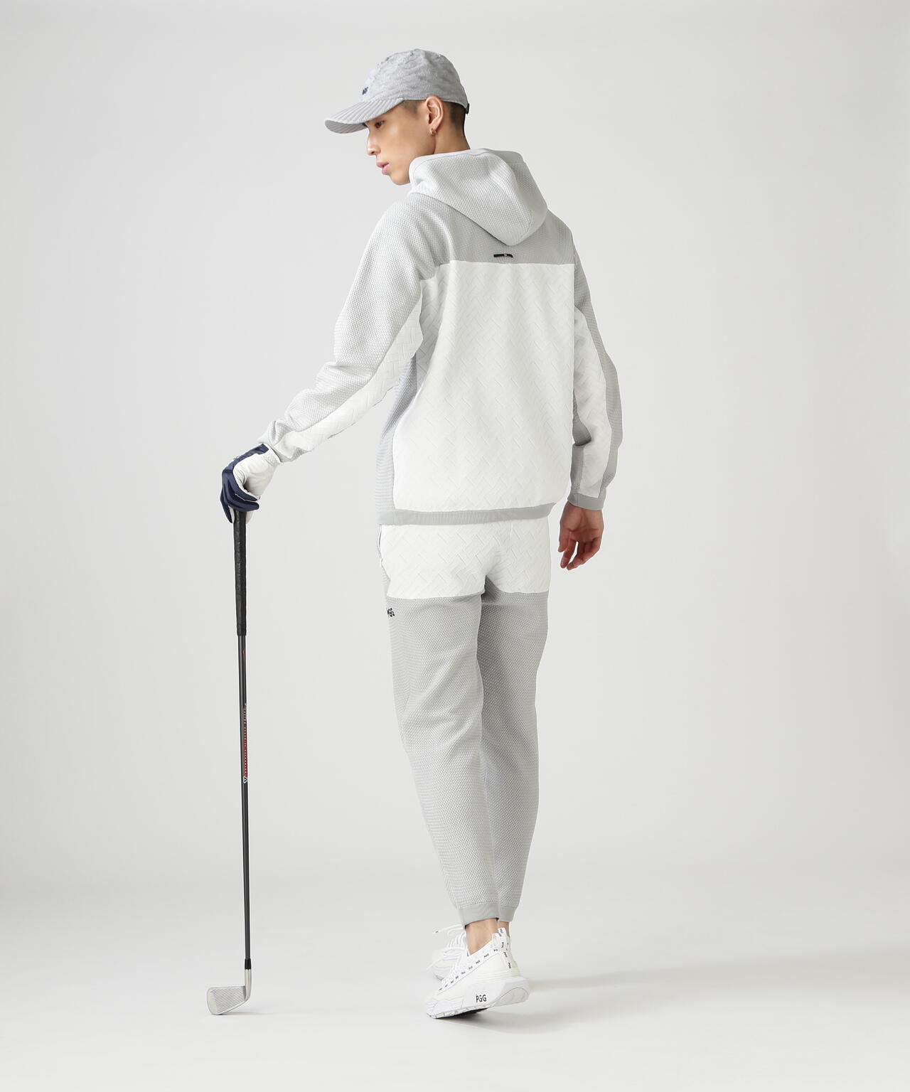 【PGG】【直営店舗&公式オンライン限定】ポリエステルヤーンmmフルジップフーディニットブルゾン (MENS)