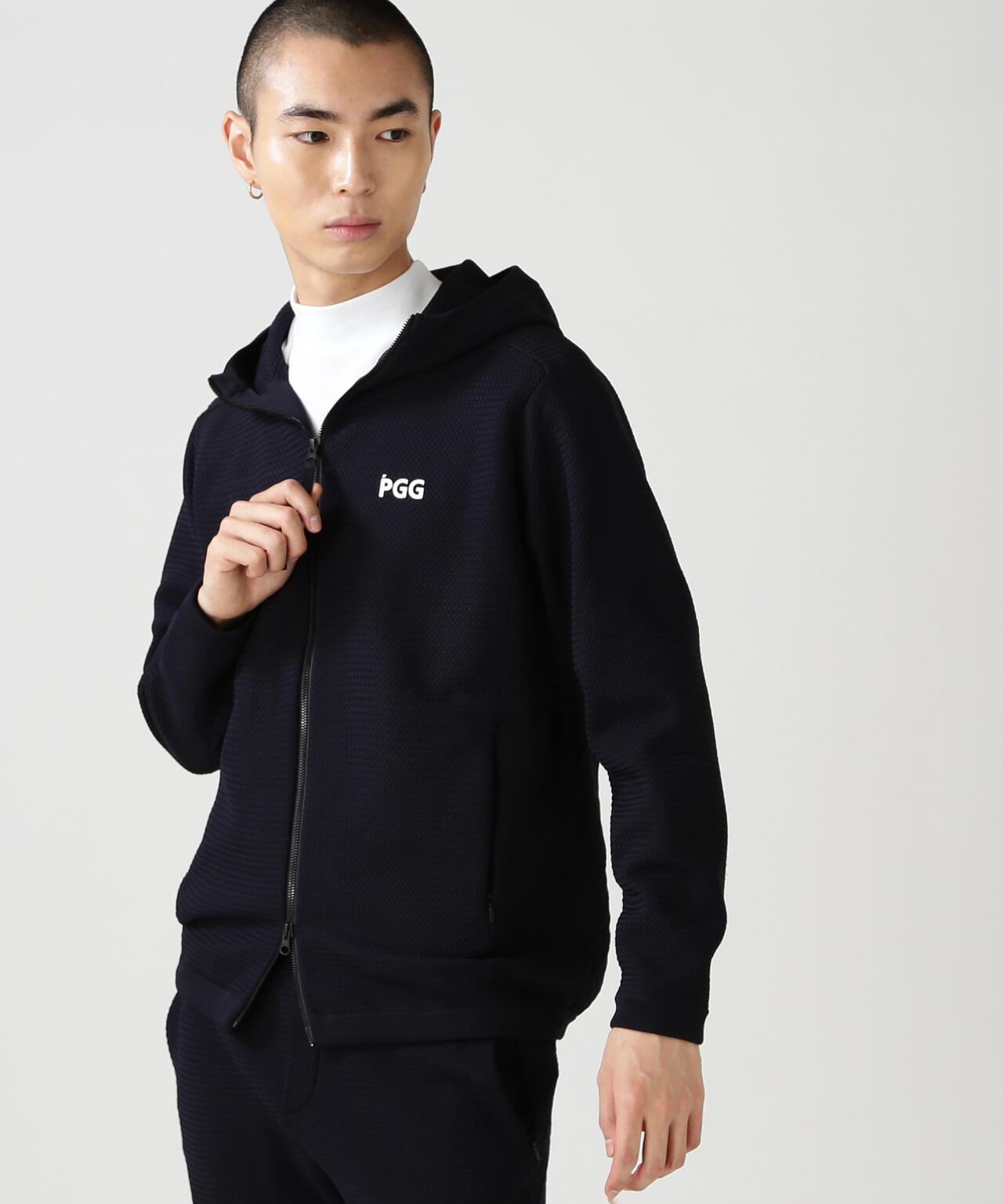 【PGG】【直営店舗&公式オンライン限定】ポリエステルヤーンmmフルジップフーディニットブルゾン (MENS)