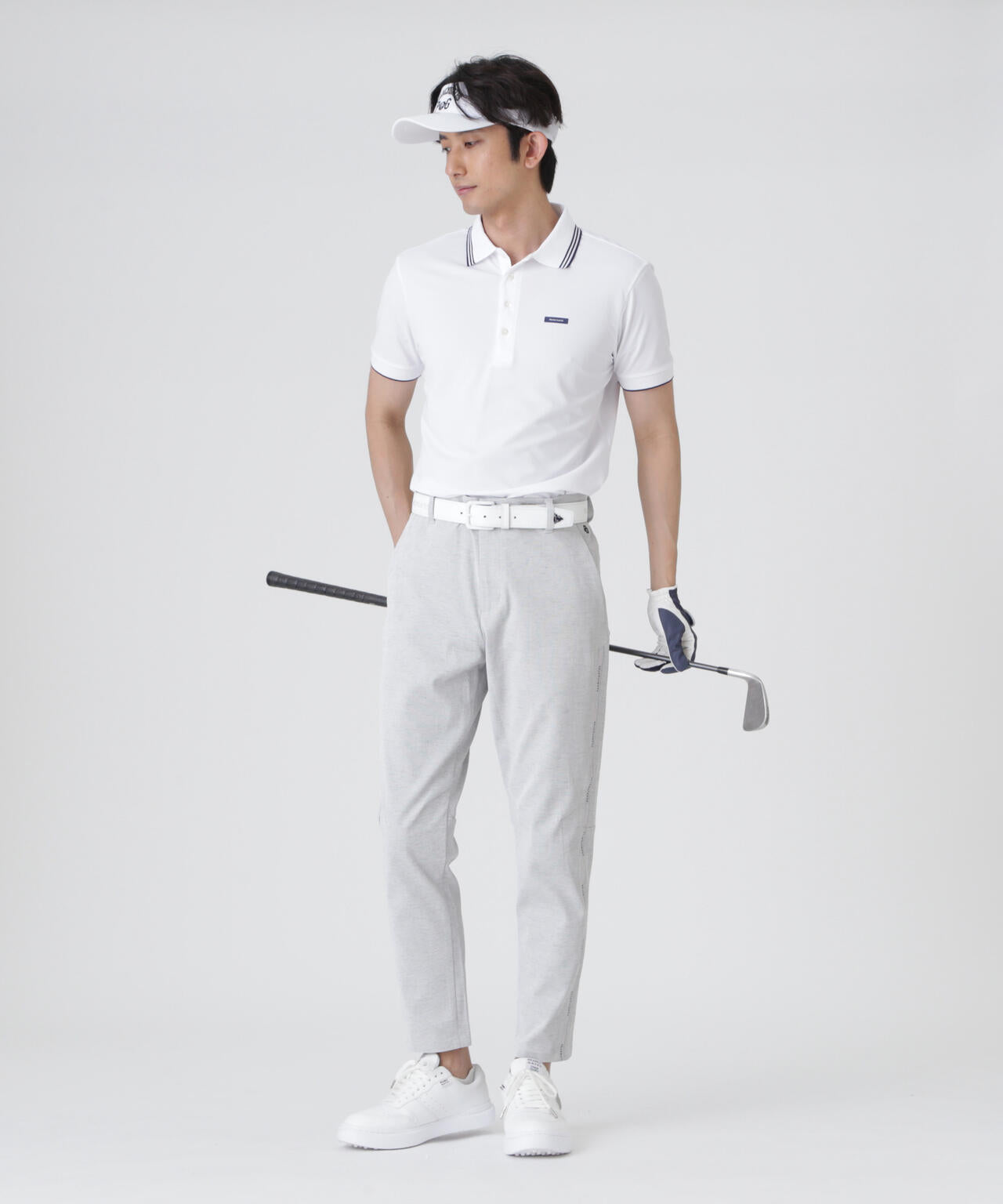 H:182cm/C:93/W:77/H:91 着用サイズ：5