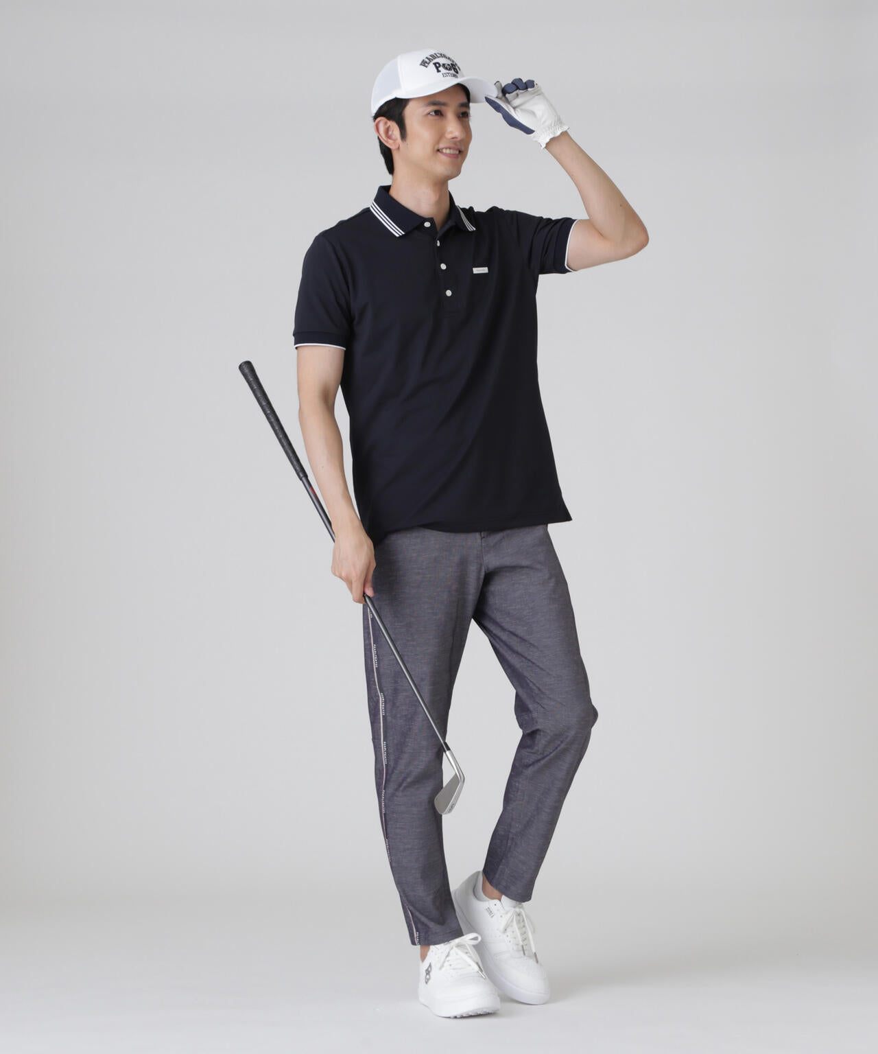 H:182cm/C:93/W:77/H:91 着用サイズ：5
