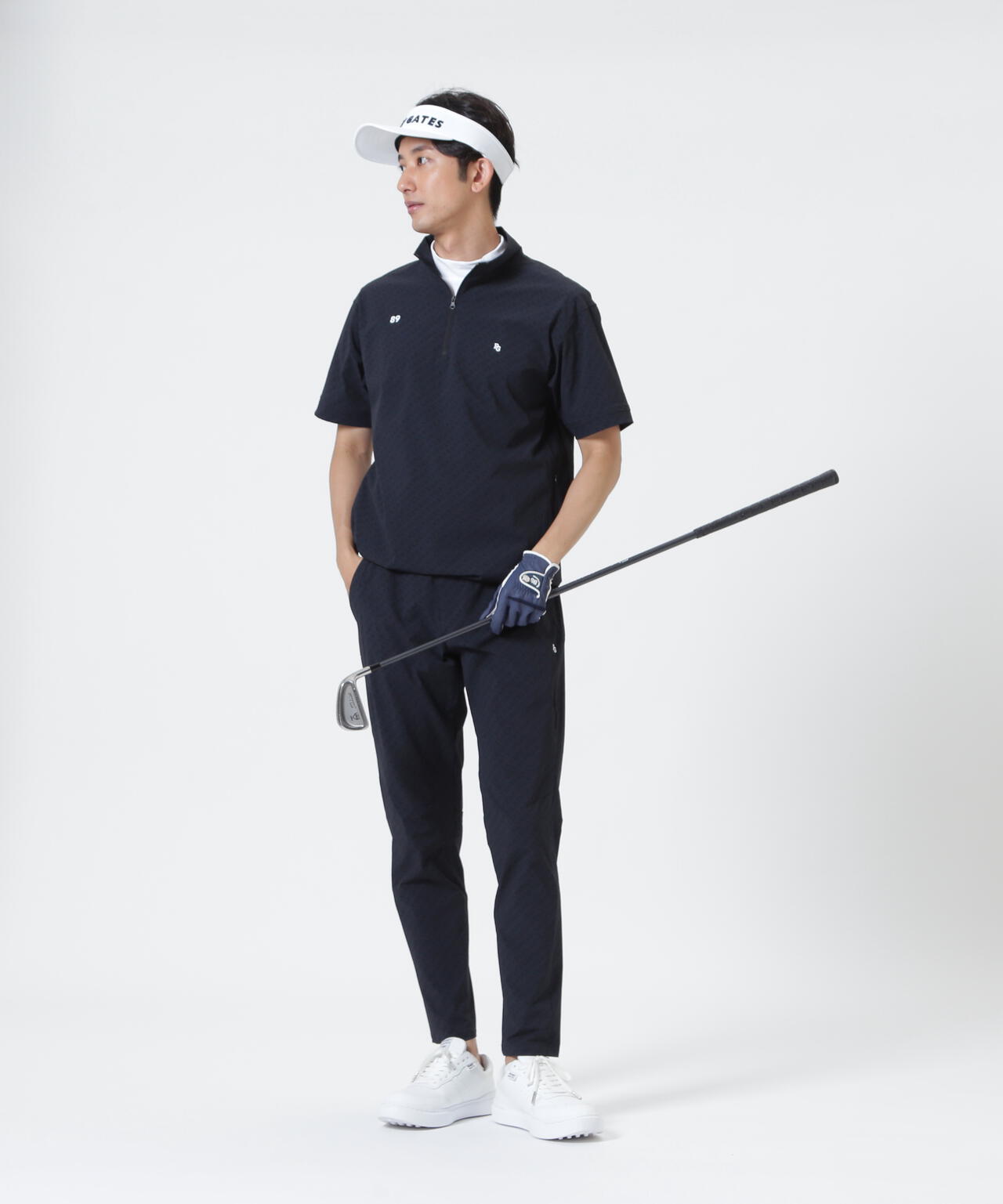 H:182cm/C:93/W:77/H:91 着用サイズ：5