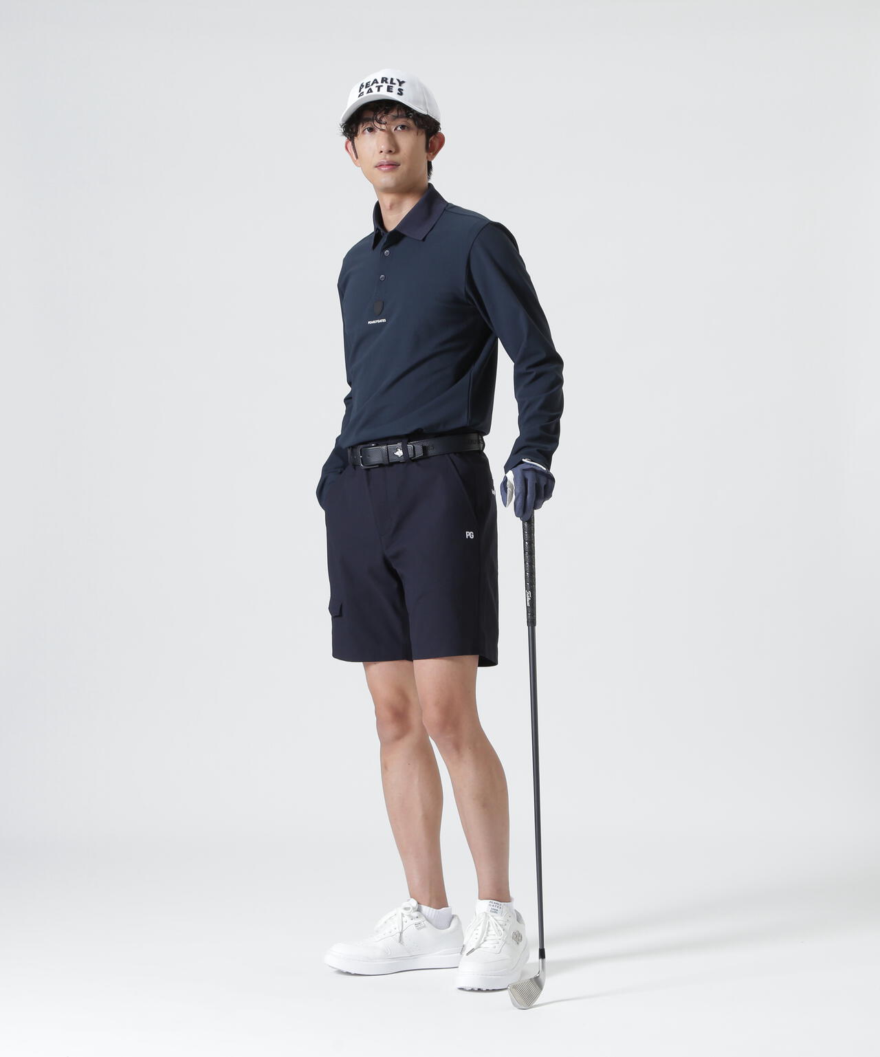 H:182cm/C:93/W:77/H:91 着用サイズ：5