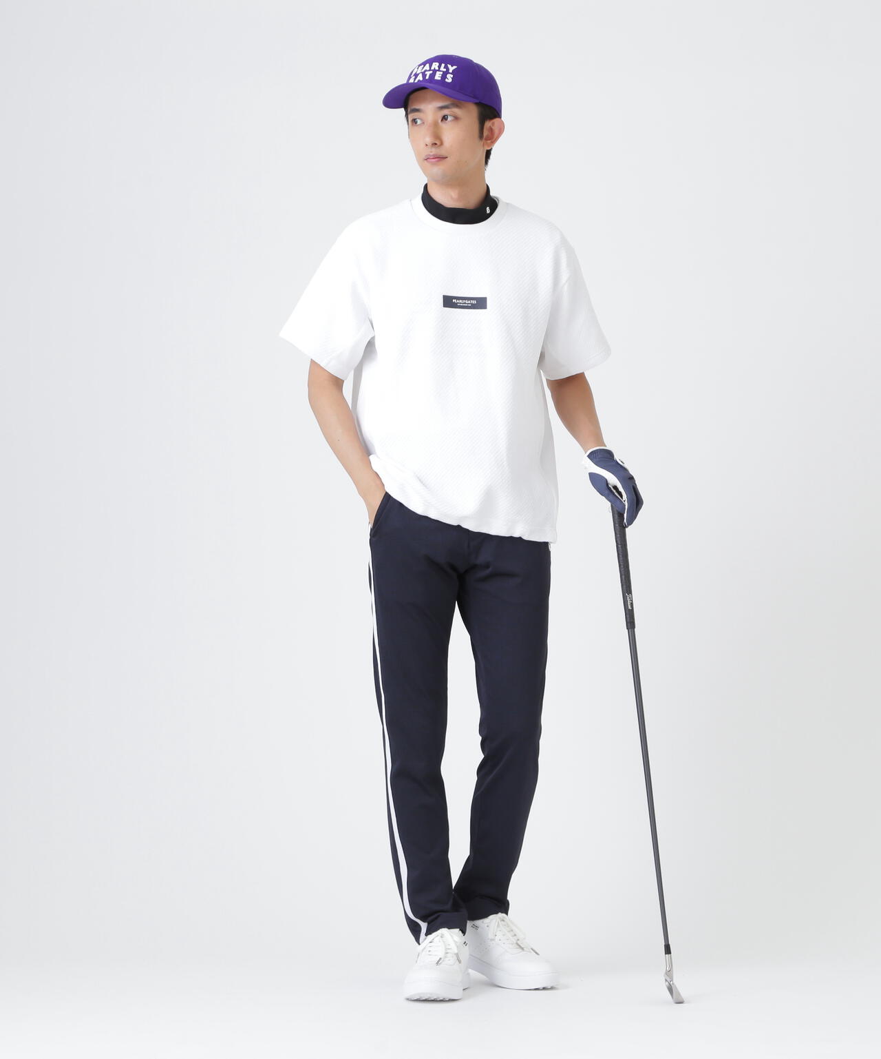 H:182cm/C:93/W:77/H:91 着用サイズ：5