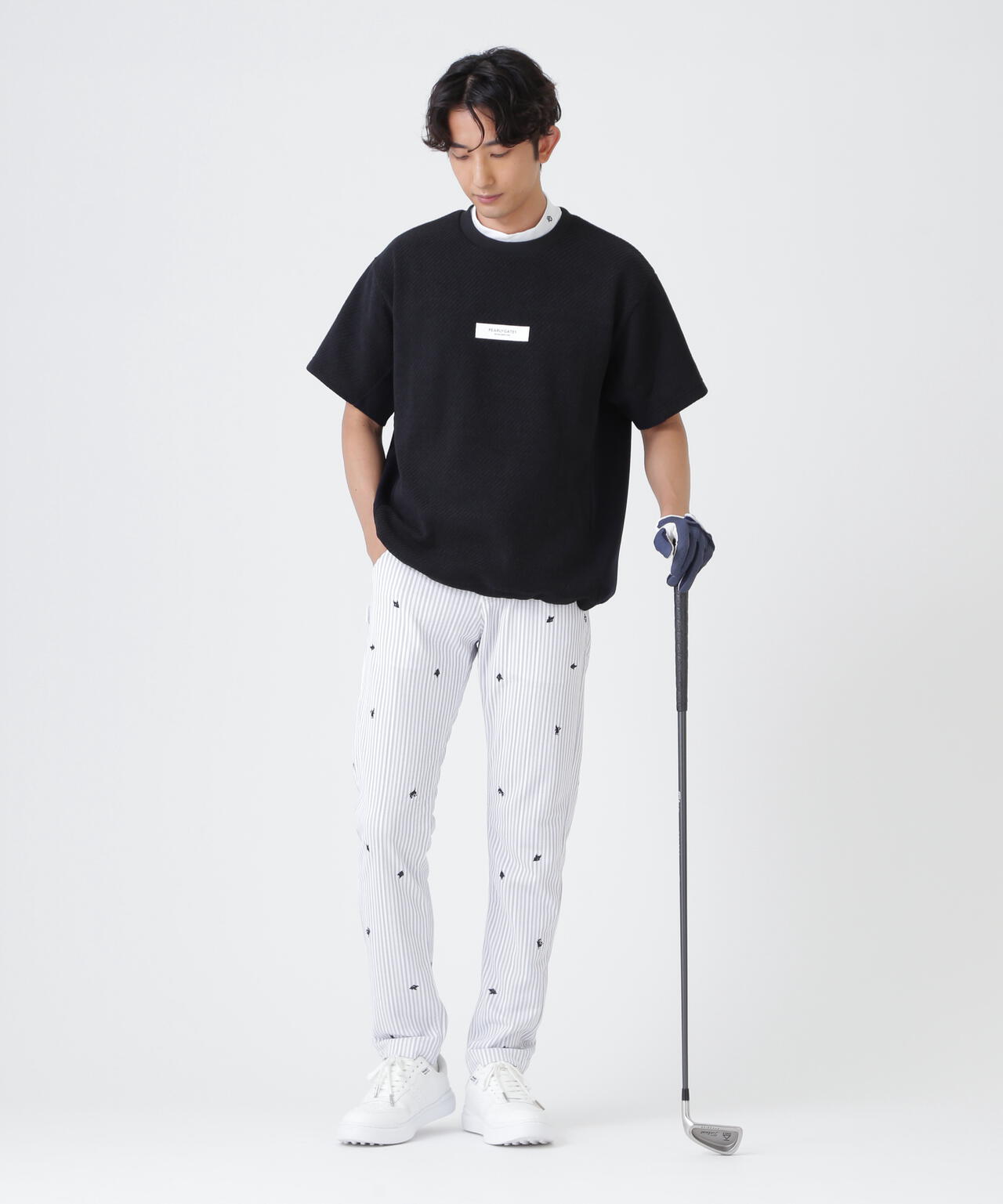 H:182cm/C:93/W:77/H:91 着用サイズ：5