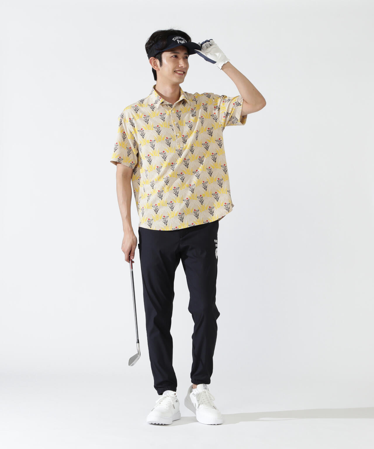 H:182cm/C:93/W:77/H:91 着用サイズ：5