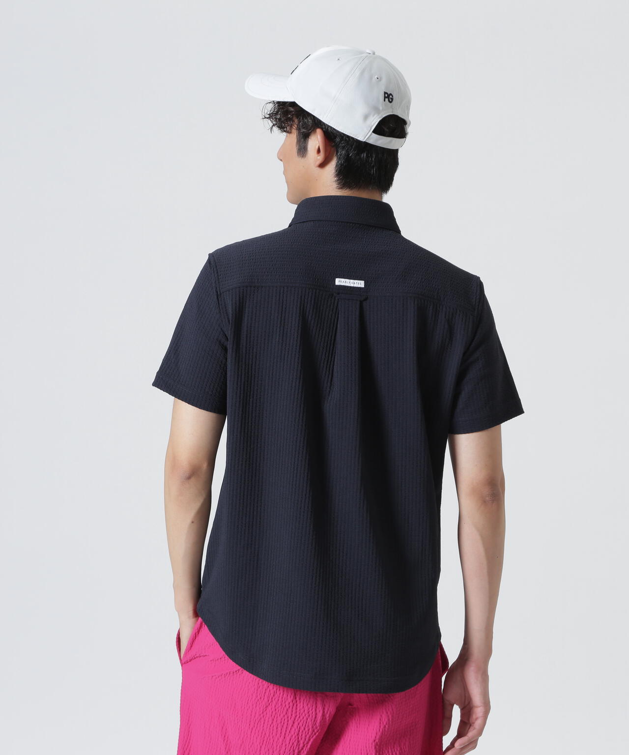 H:182cm/C:93/W:77/H:91 着用サイズ：5