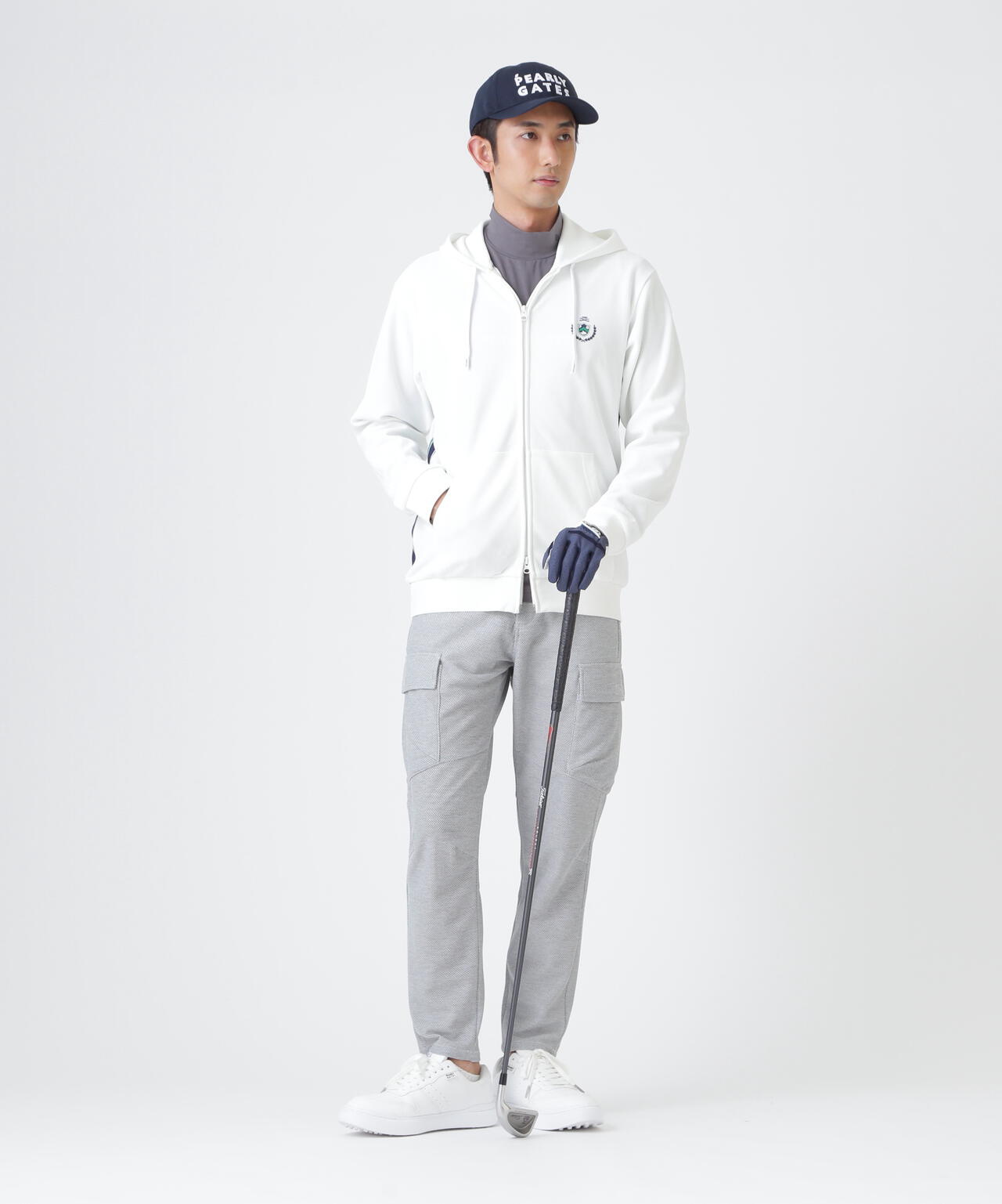 H:182cm/C:93/W:77/H:91 着用サイズ：5
