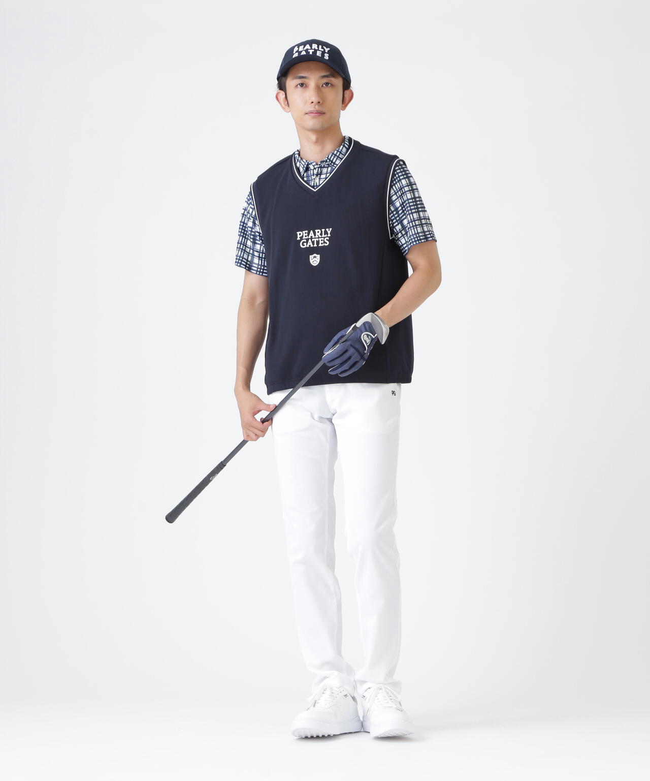 H:182cm/C:93/W:77/H:91 着用サイズ：5
