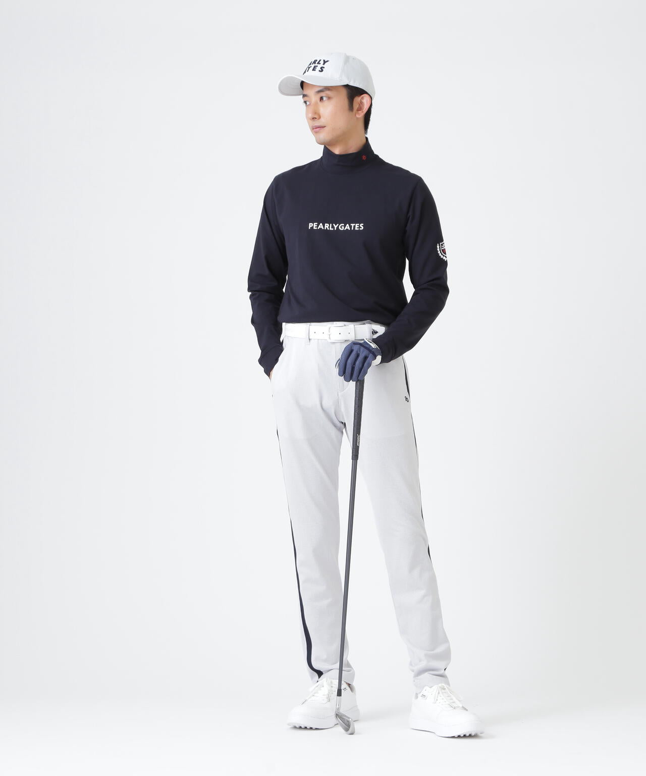 H:182cm/C:93/W:77/H:91 着用サイズ：5