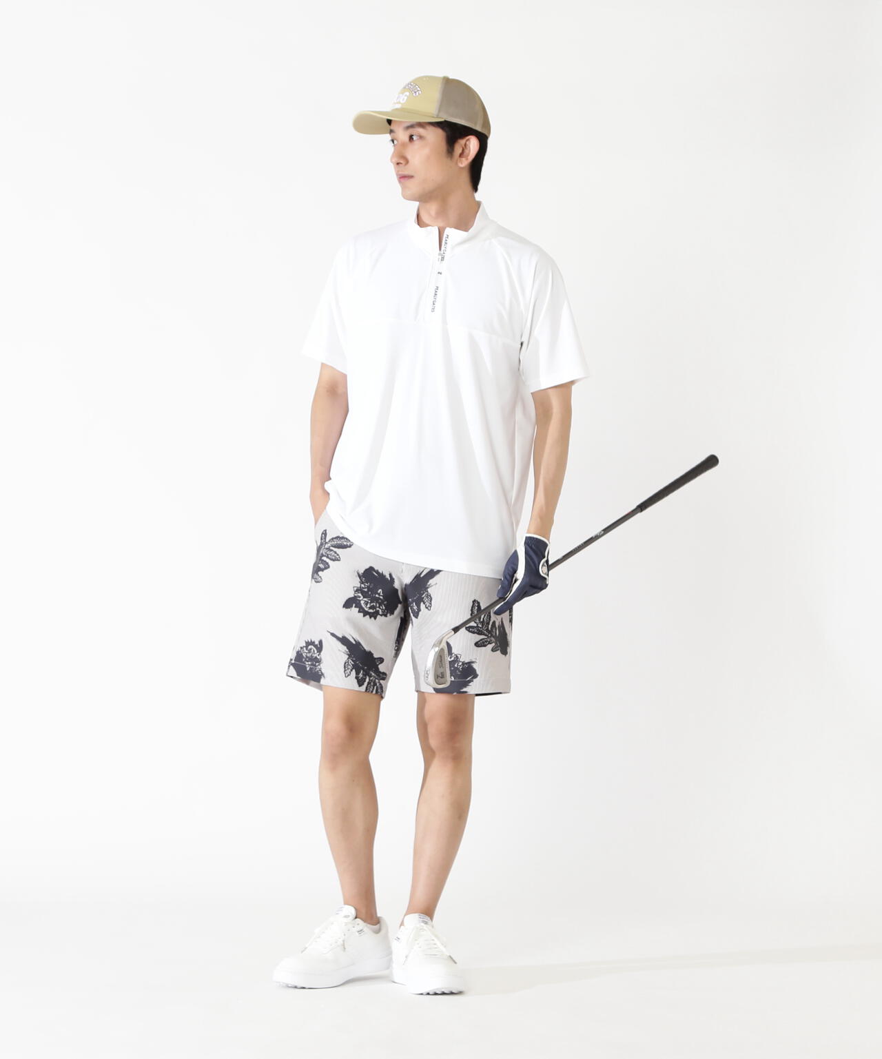 H:182cm/C:93/W:77/H:91 着用サイズ：5