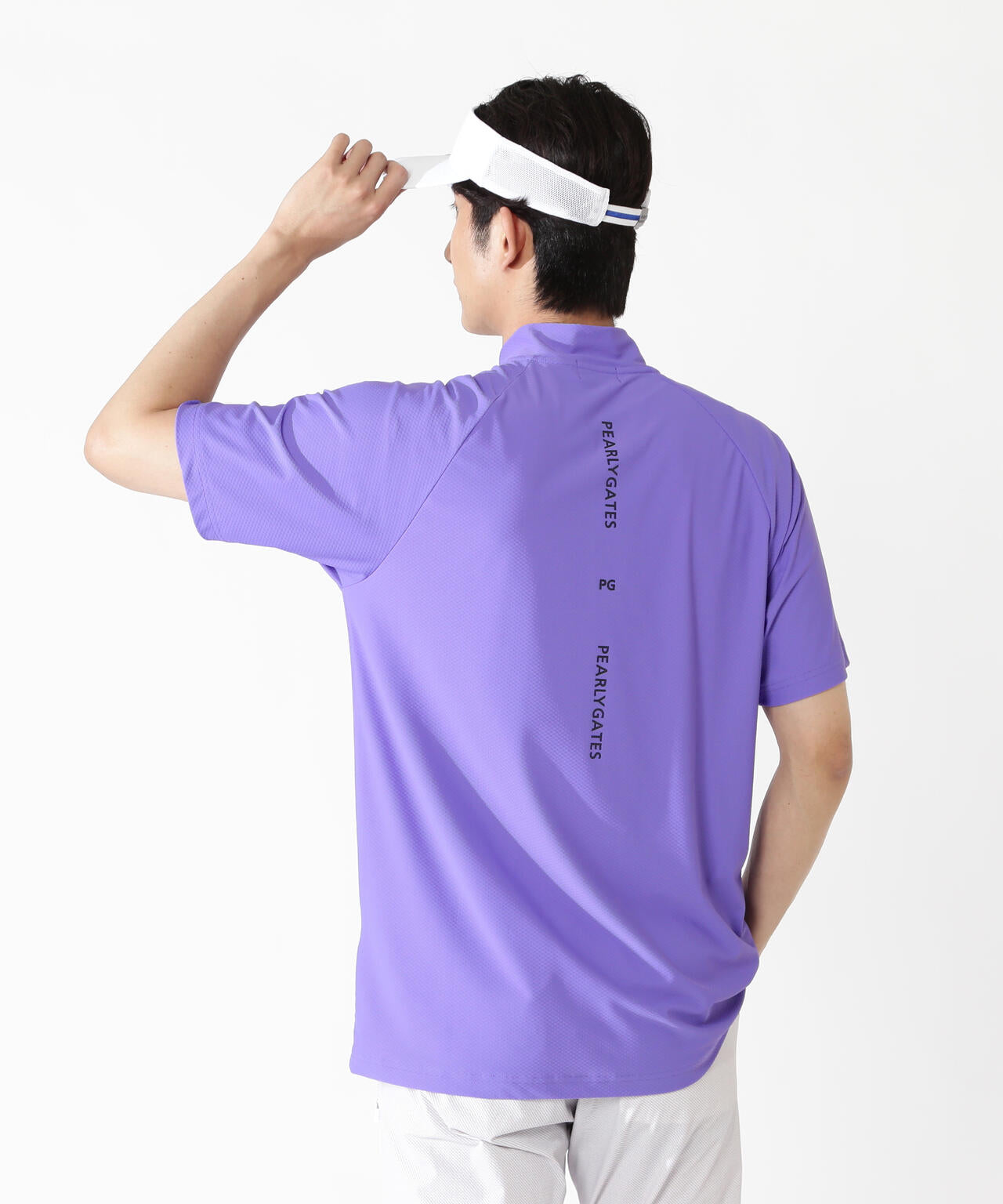 H:182cm/C:93/W:77/H:91 着用サイズ：5