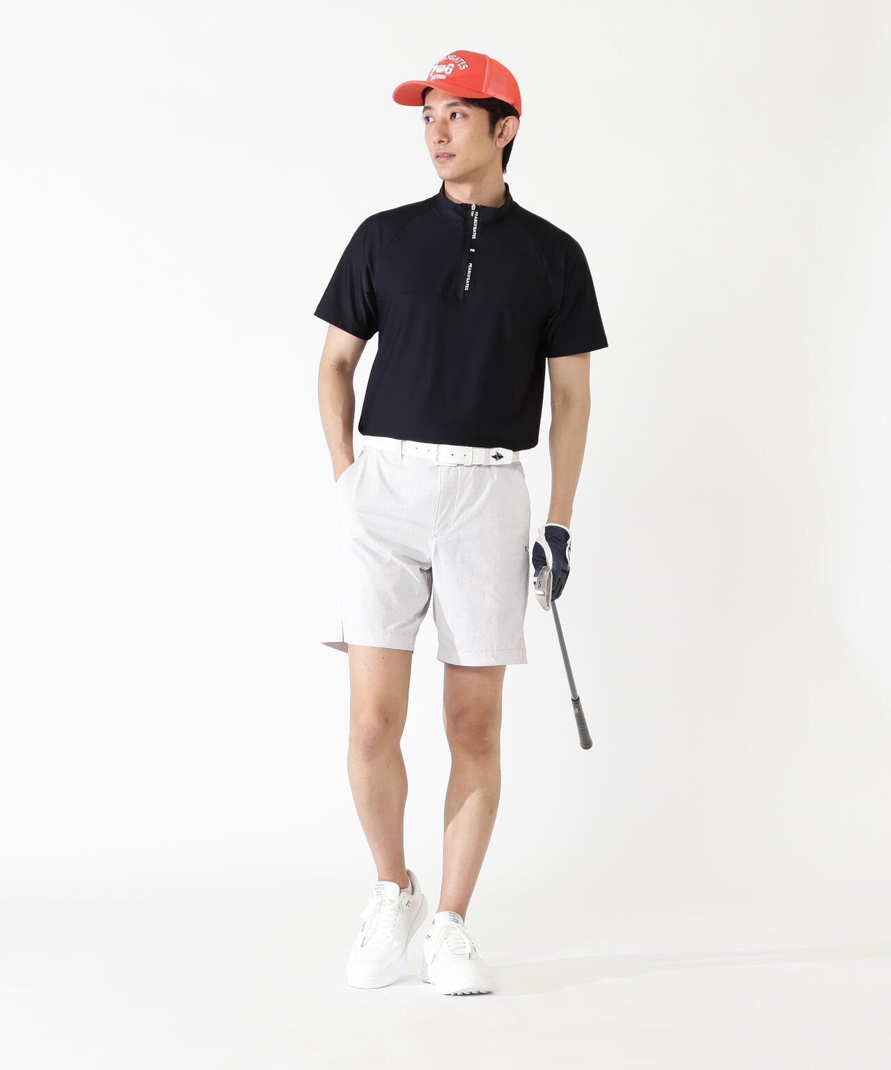 H:182cm/C:93/W:77/H:91 着用サイズ：5