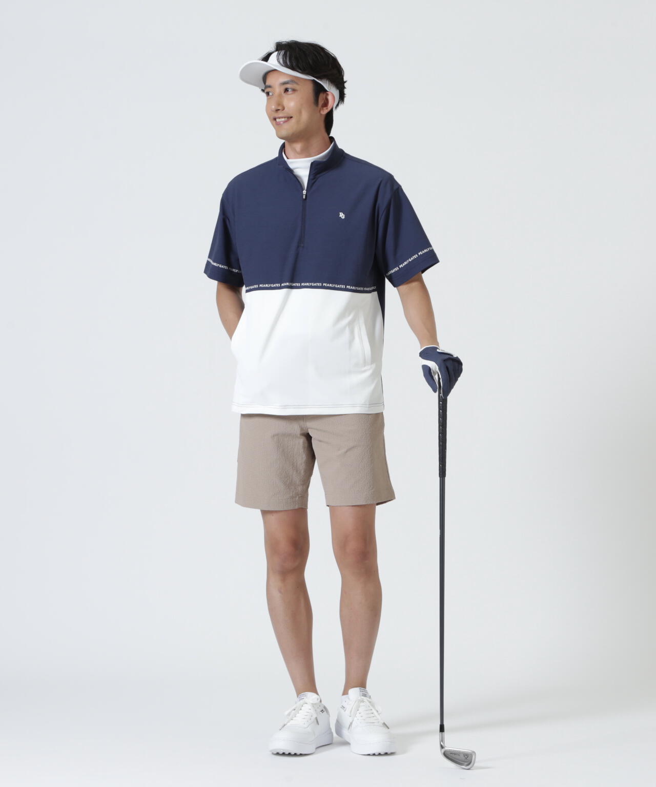 H:182cm/C:93/W:77/H:91 着用サイズ：5