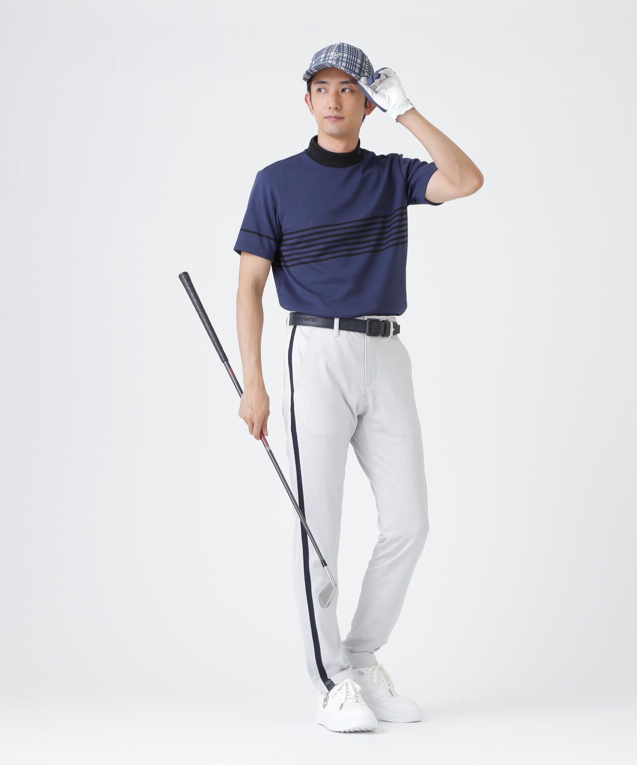 H:182cm/C:93/W:77/H:91 着用サイズ：5